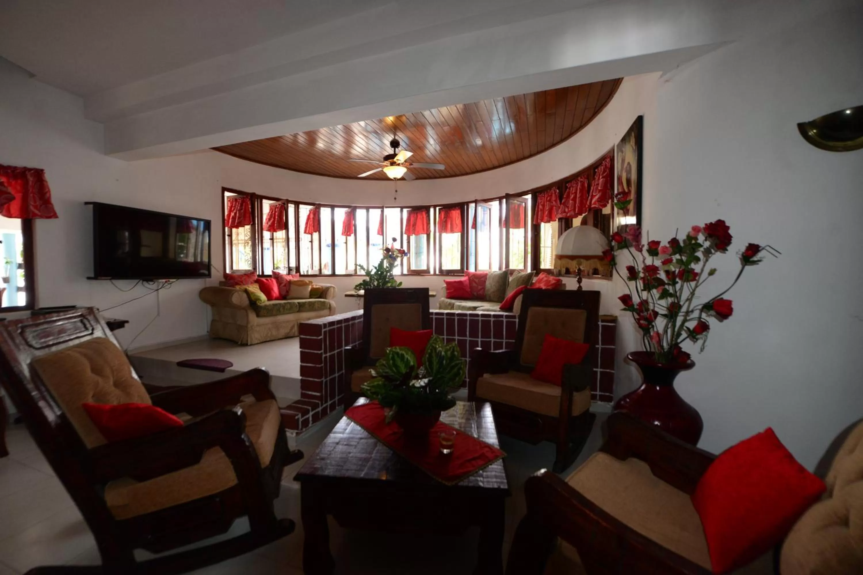 Communal lounge/ TV room in Villa Antonia 16