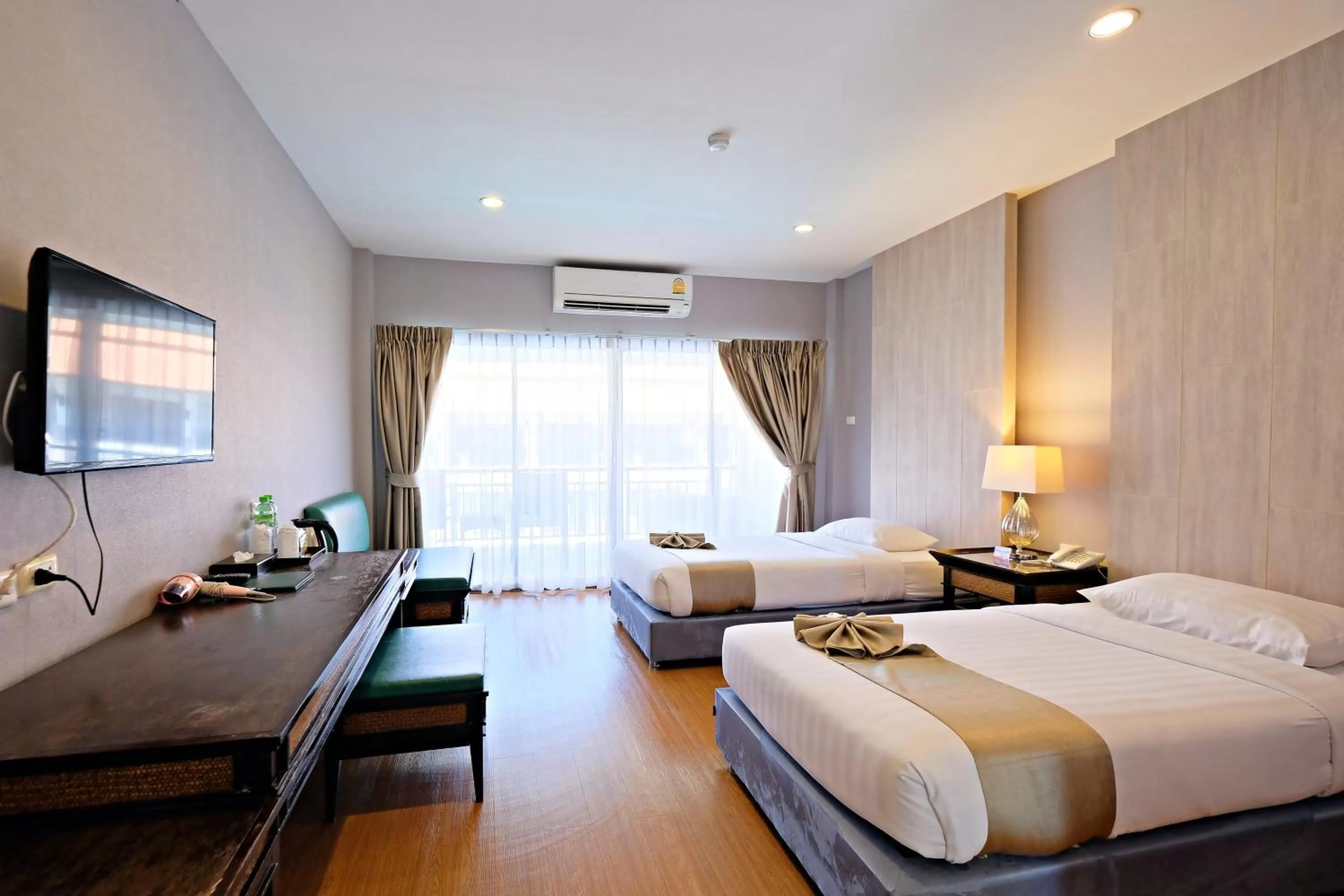 Bedroom, Bed in Green Lake Resort - SHA Extra Plus Certified