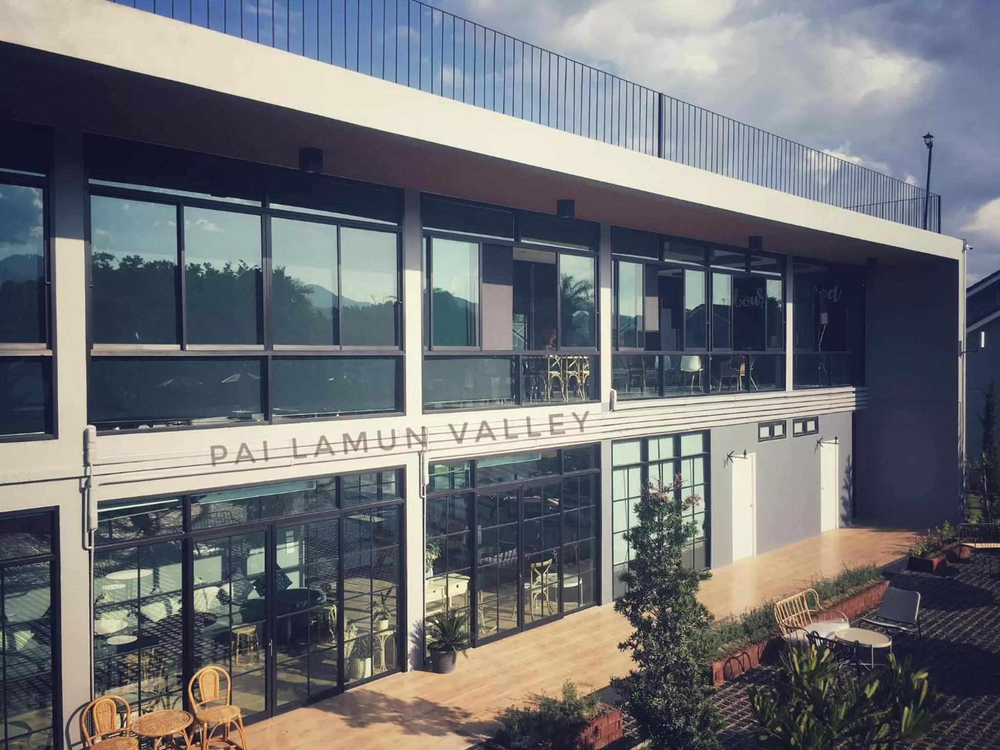 Property building in PAI LAMUN VALLEY