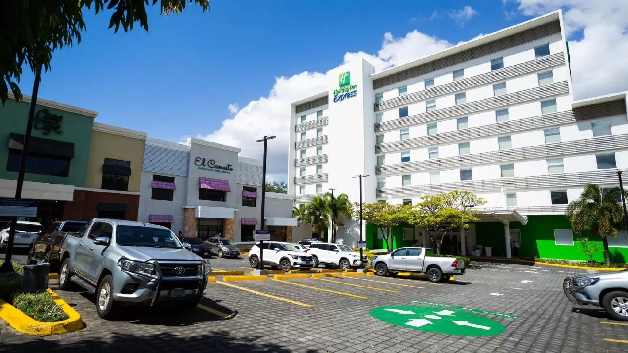 Property Building in Holiday Inn Express Managua, an IHG Hotel