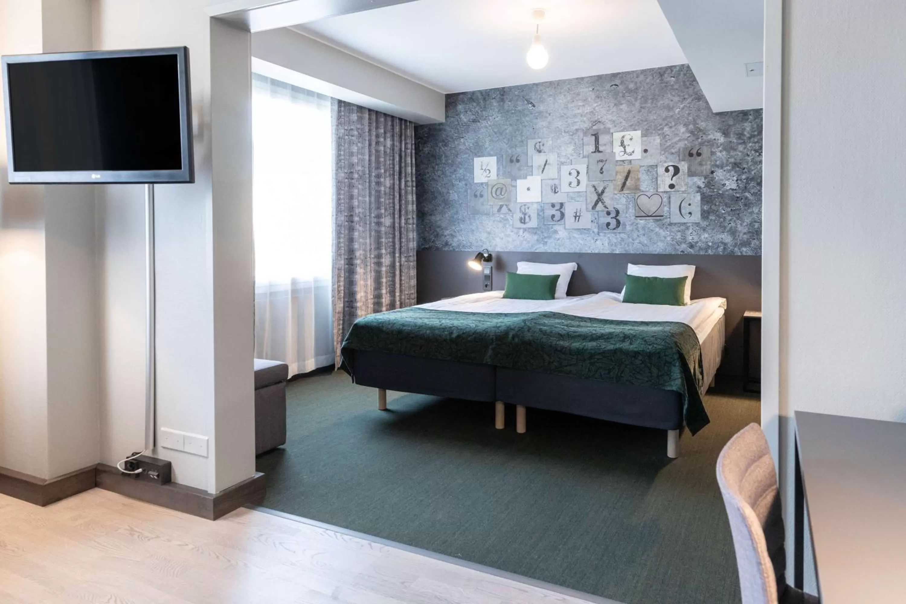 Photo of the whole room, Bed in Scandic Kallio