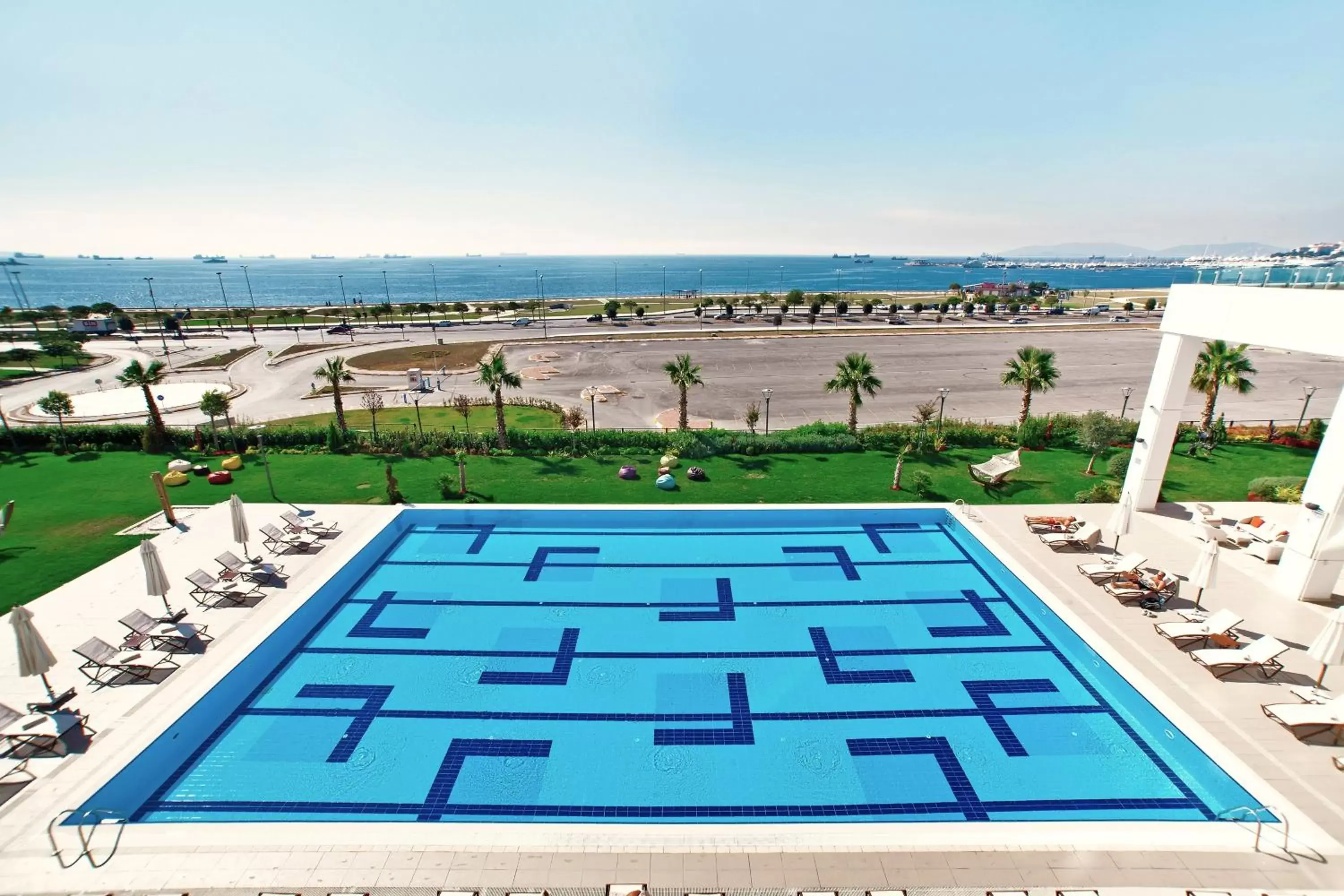 Swimming pool, Pool View in The Green Park Pendik Hotel & Convention Center