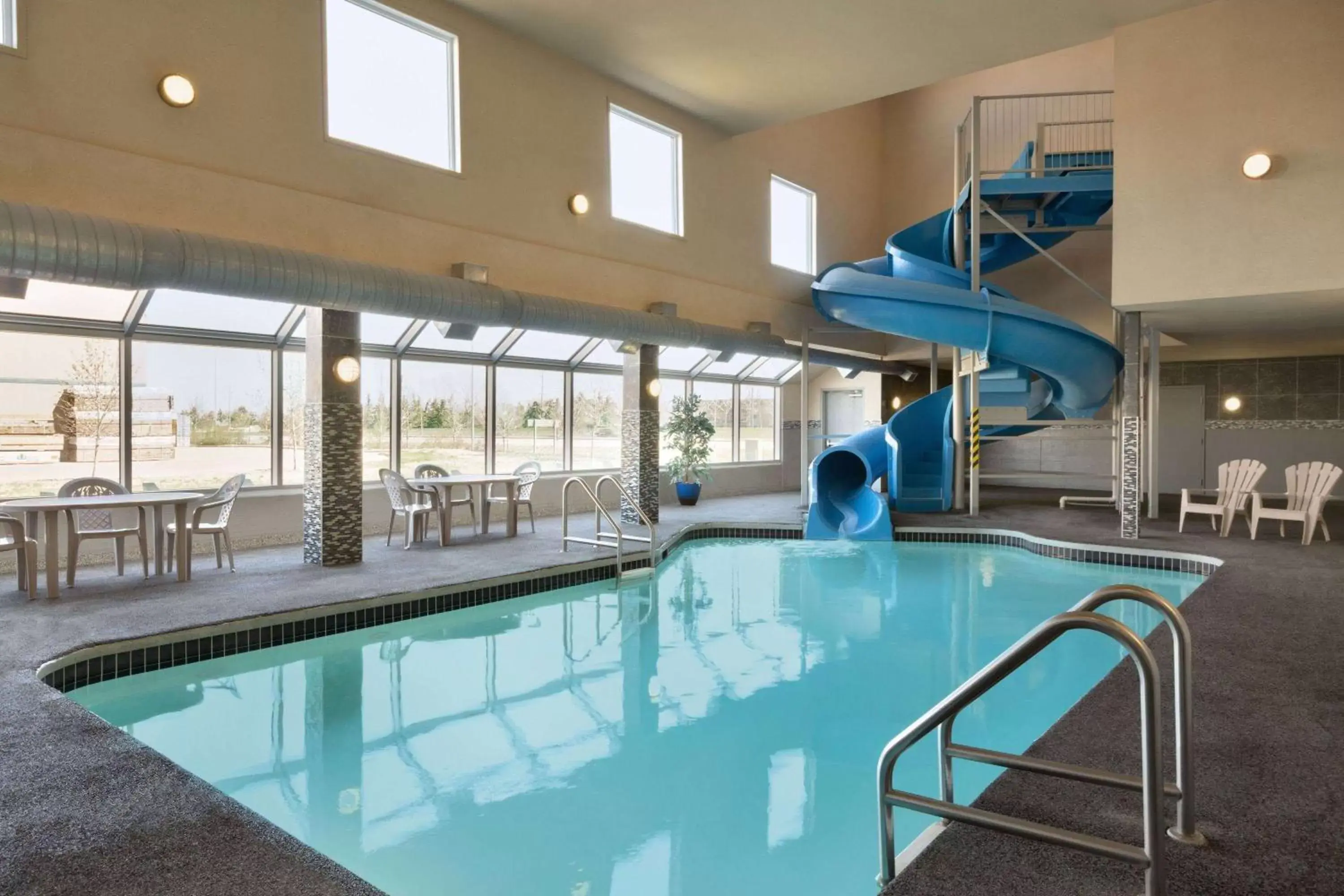 Pool view, Swimming Pool in Days Inn by Wyndham Regina Airport West