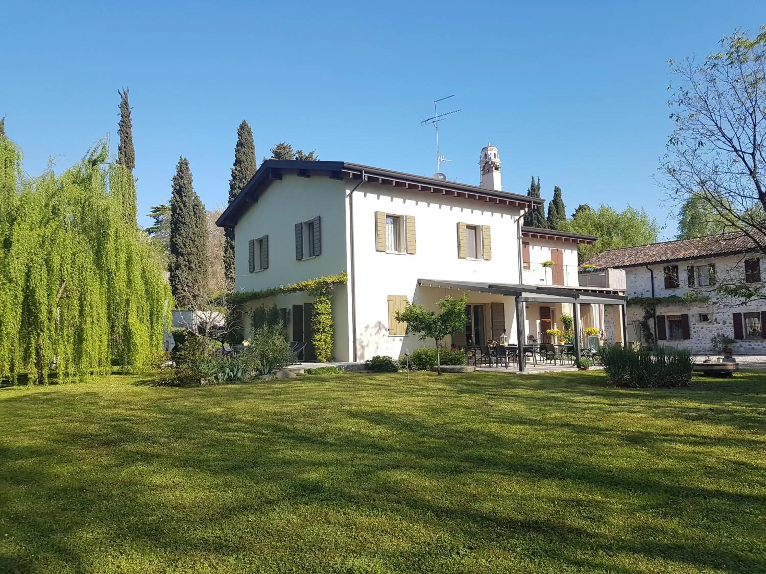 Property Building in L'Isolo b&b e case vacanza