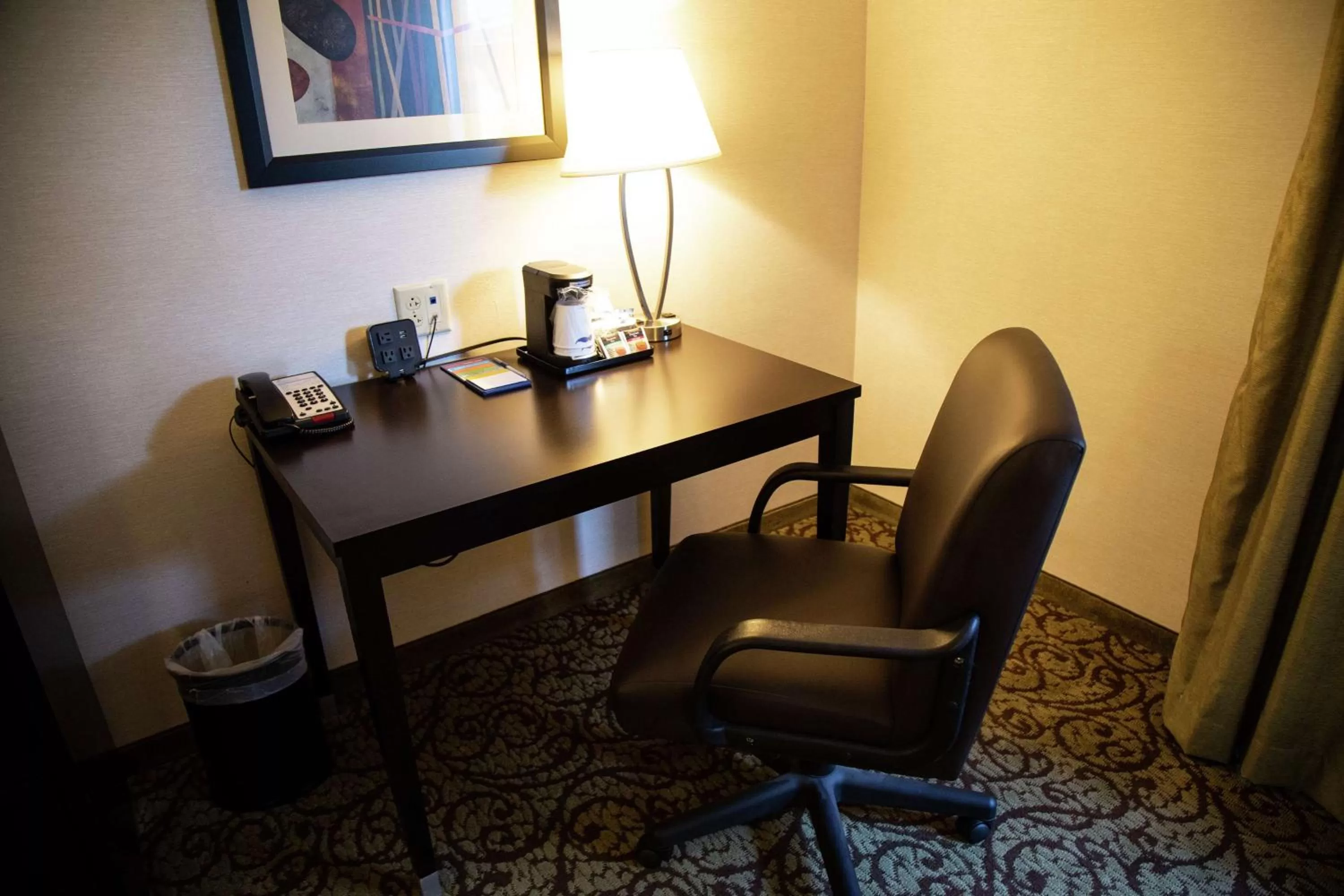 Bedroom in Hampton Inn & Suites Sharon