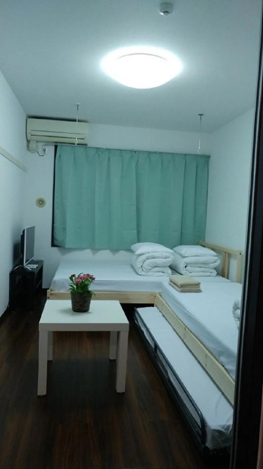 Bed in Sophiearth Apartment