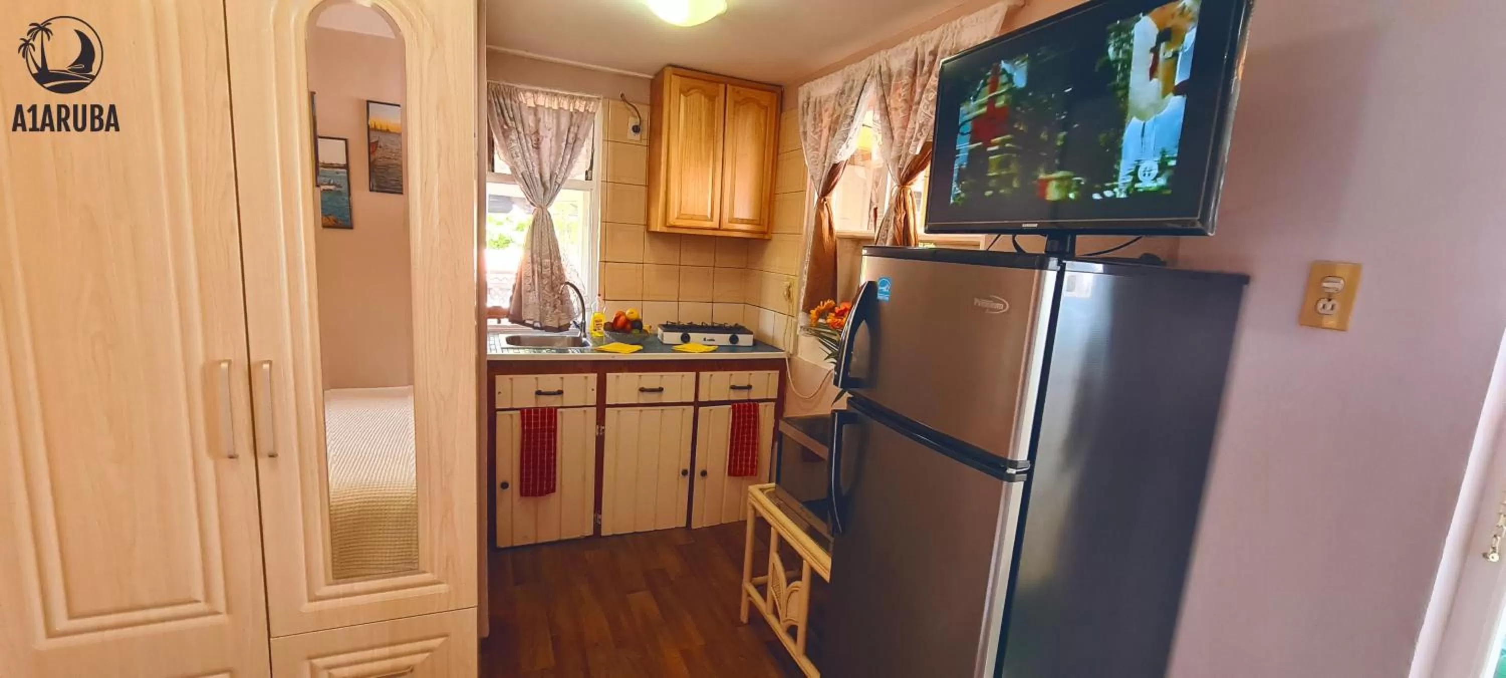 Kitchen or kitchenette in A1 Apartments Aruba