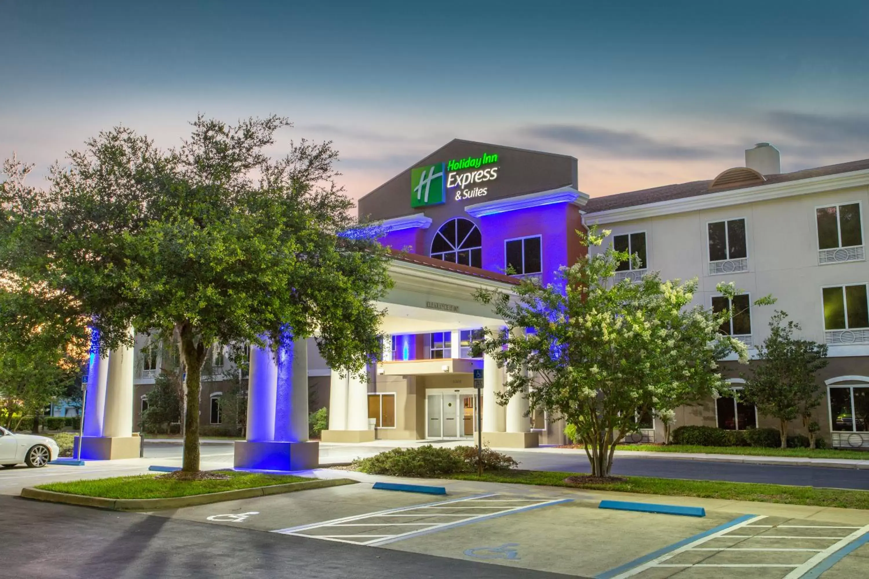 Property Building in Holiday Inn Express Silver Springs - Ocala, an IHG Hotel