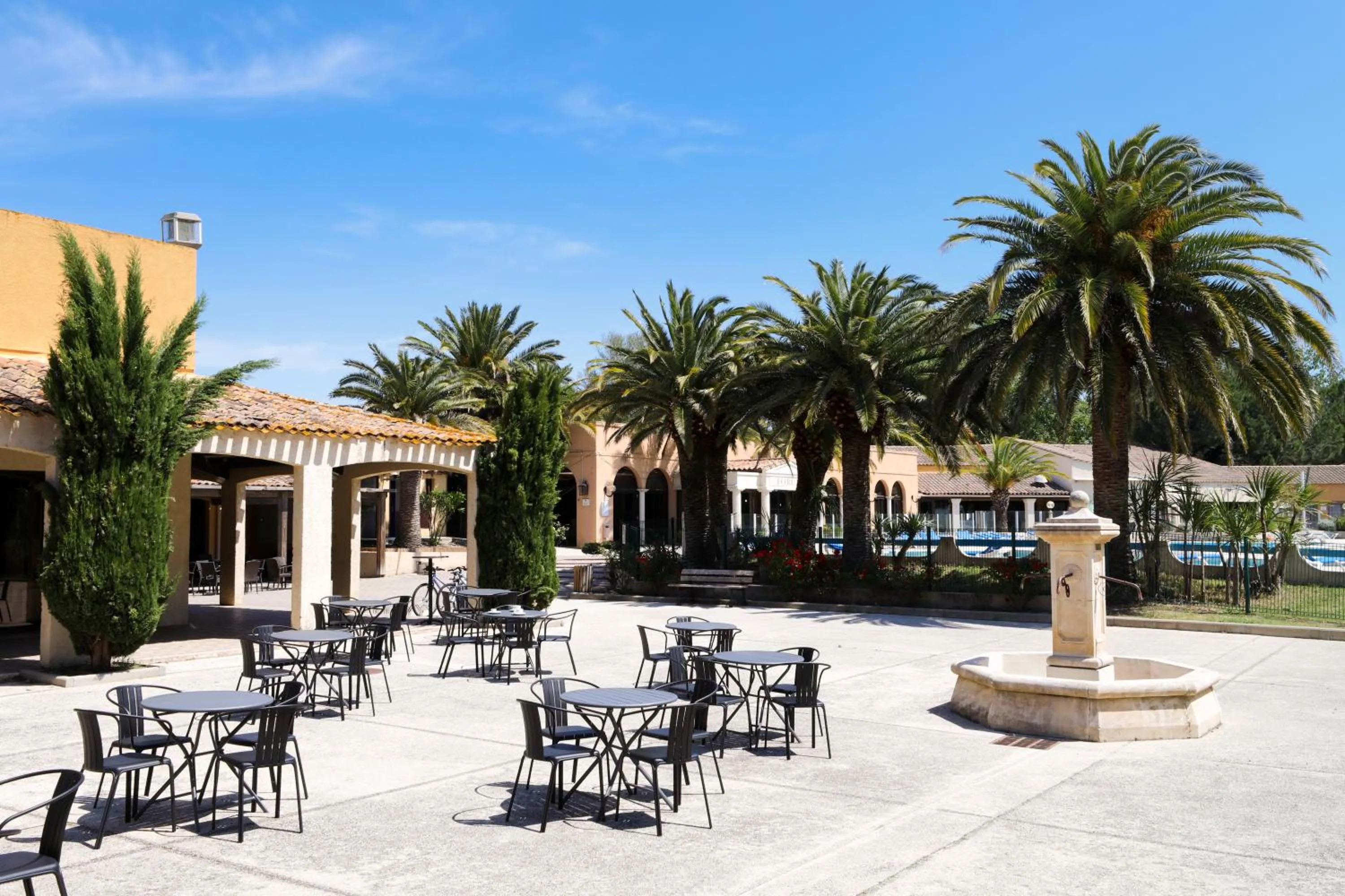 Patio in SOWELL Family Les Amandiers