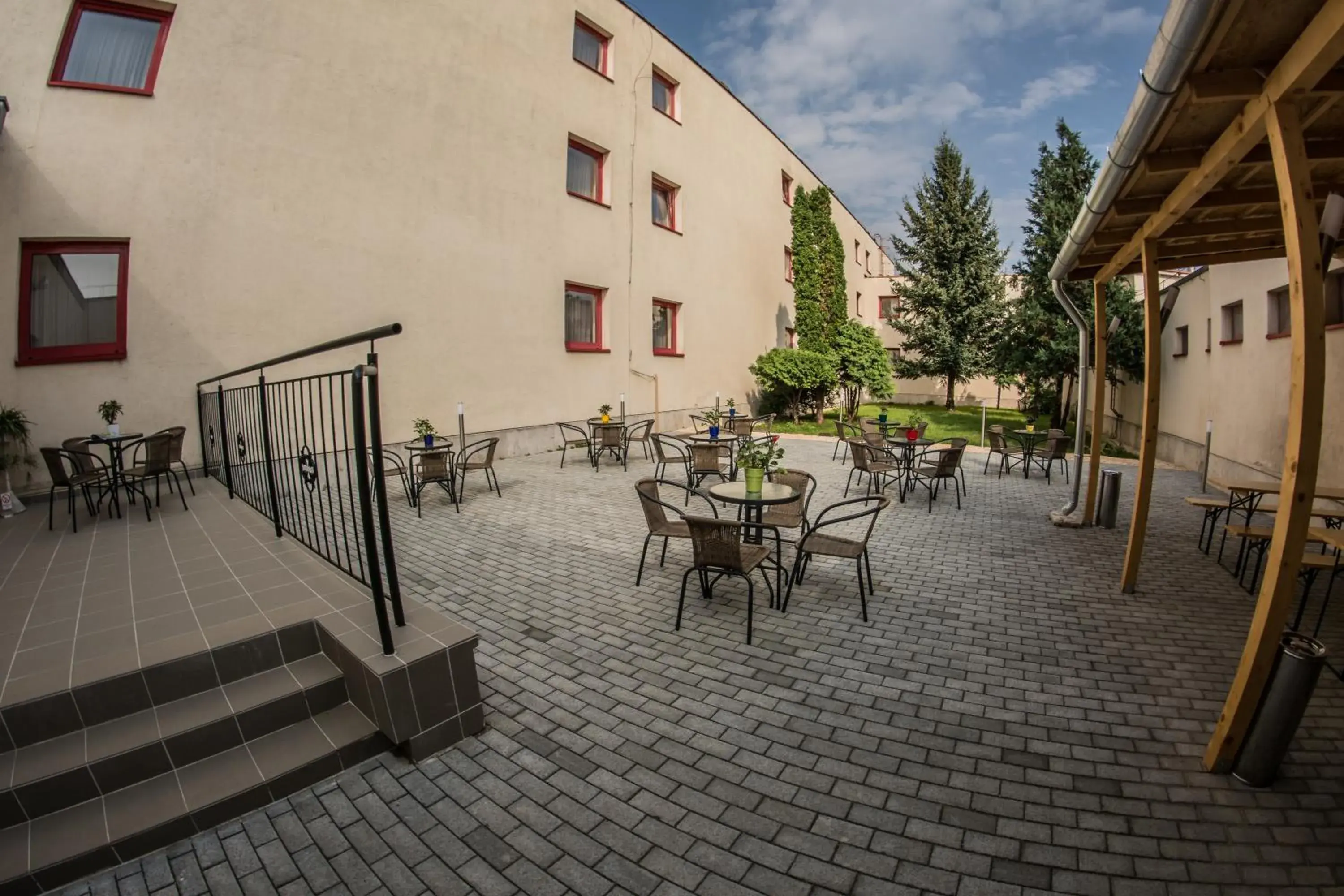 Garden, Patio/Outdoor Area in Homoky Hotels Bestline Hotel