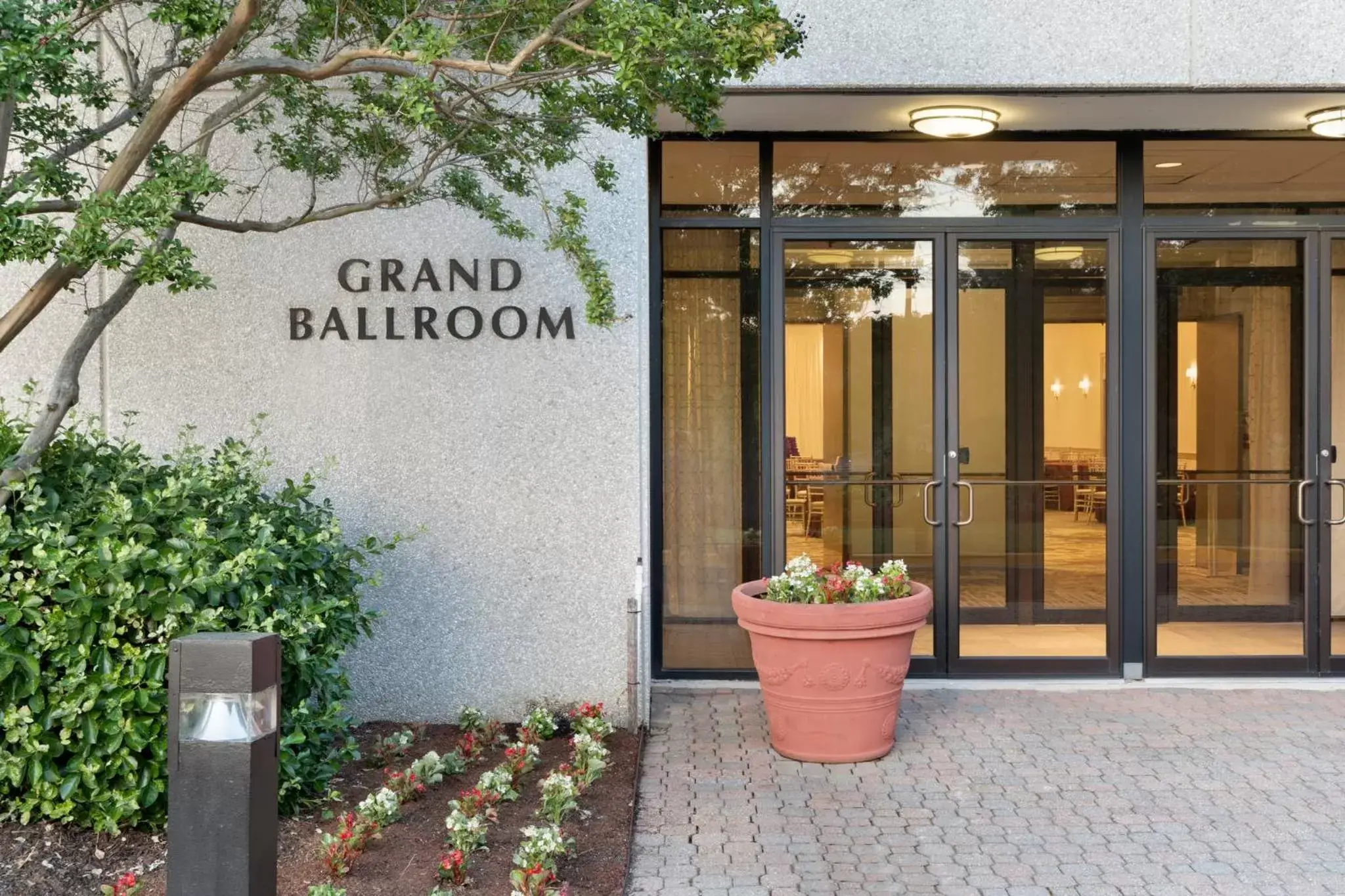 Property building in Crowne Plaza College Park - Washington DC by IHG Property building in Crowne Plaza College Park - Washington DC by IHG