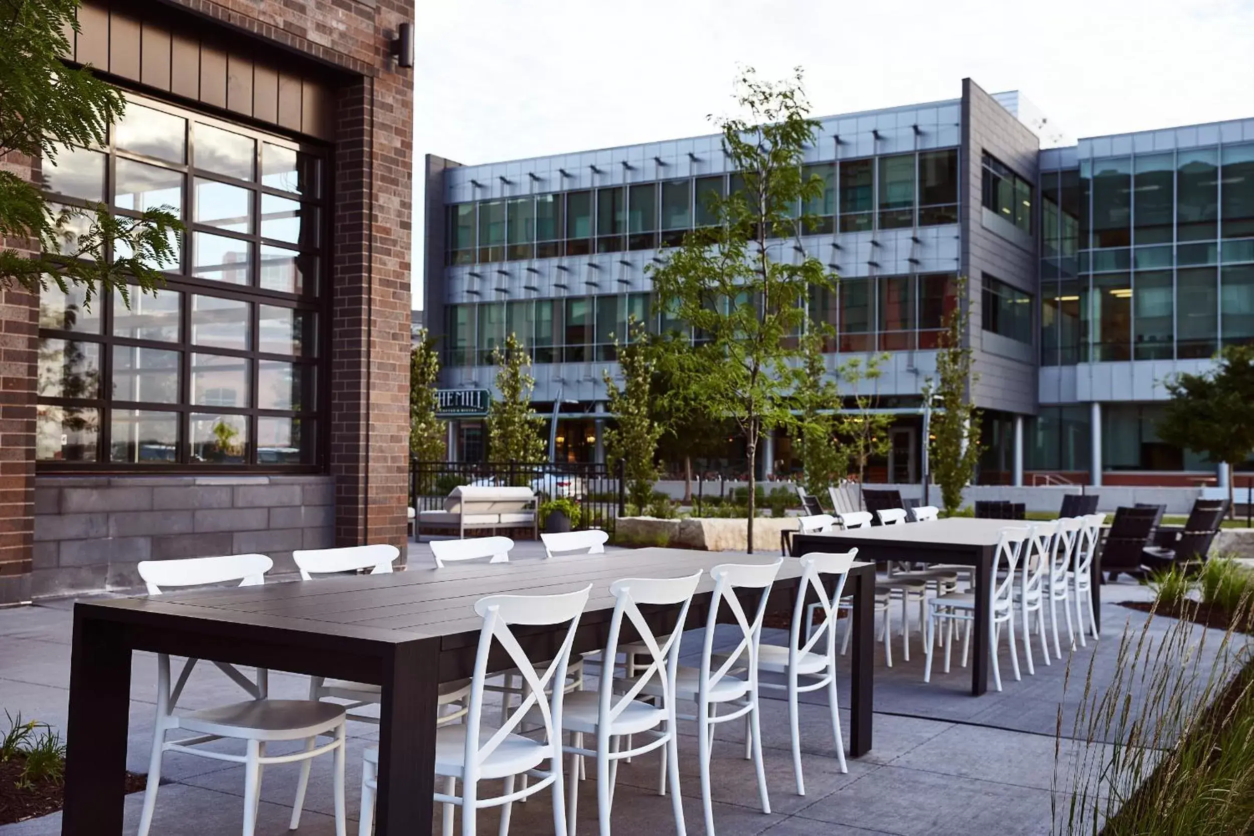 Patio in The Scarlet, Lincoln, a Tribute Portfolio Hotel