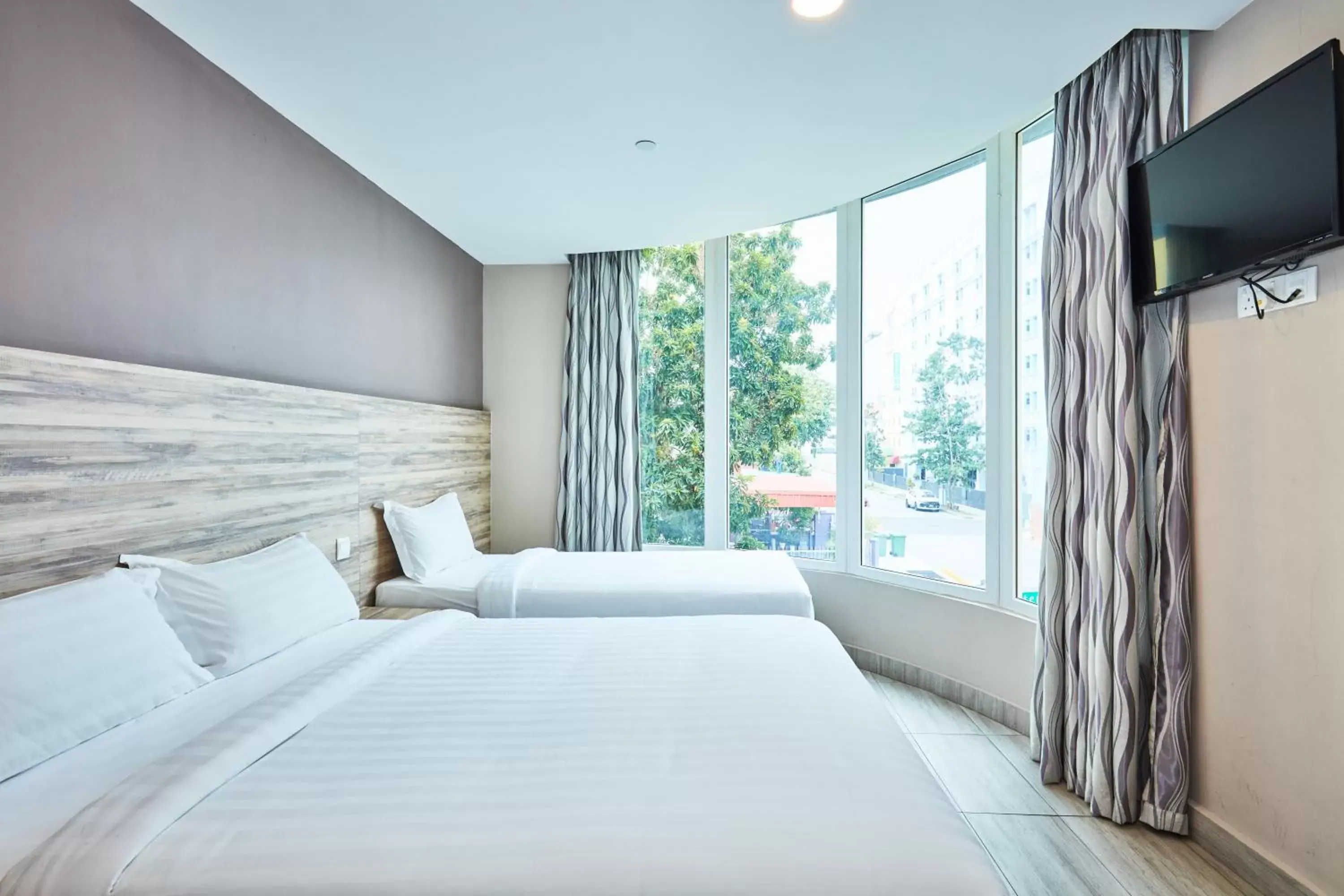 Bed in ibis budget Singapore Crystal