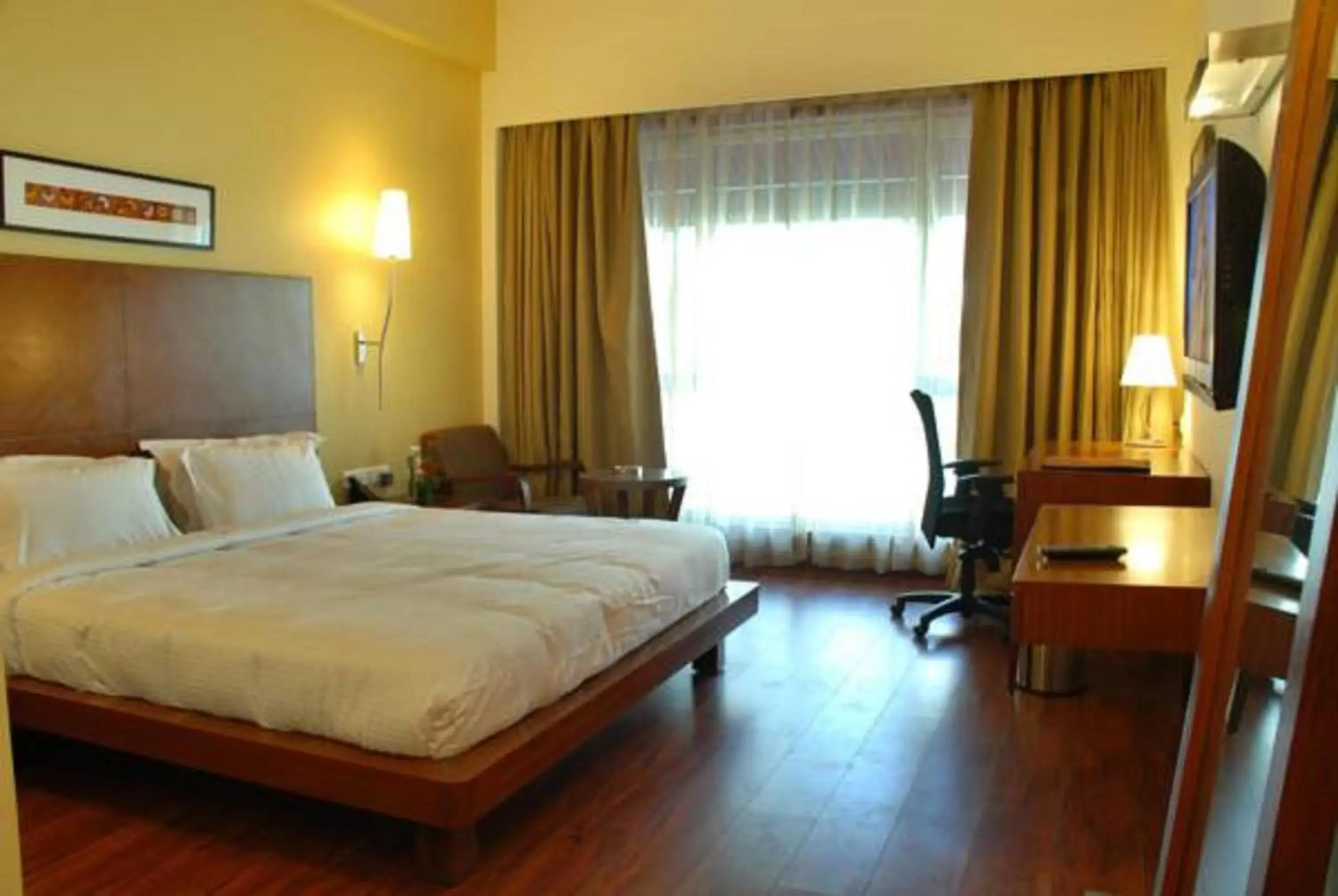 Bedroom in Hotel Cambay Grand - Kukas