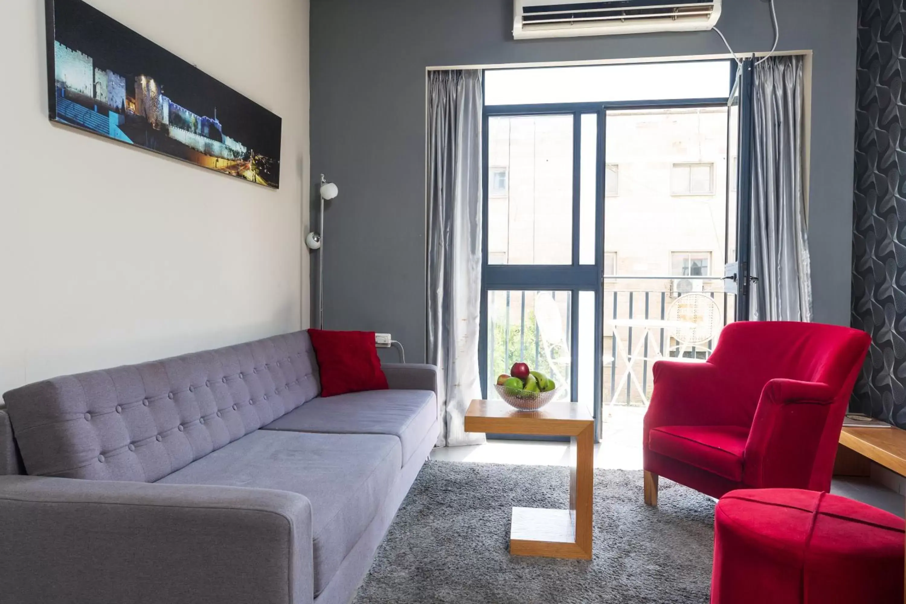 Balcony/Terrace, Seating Area in Hillel 11 Hotel