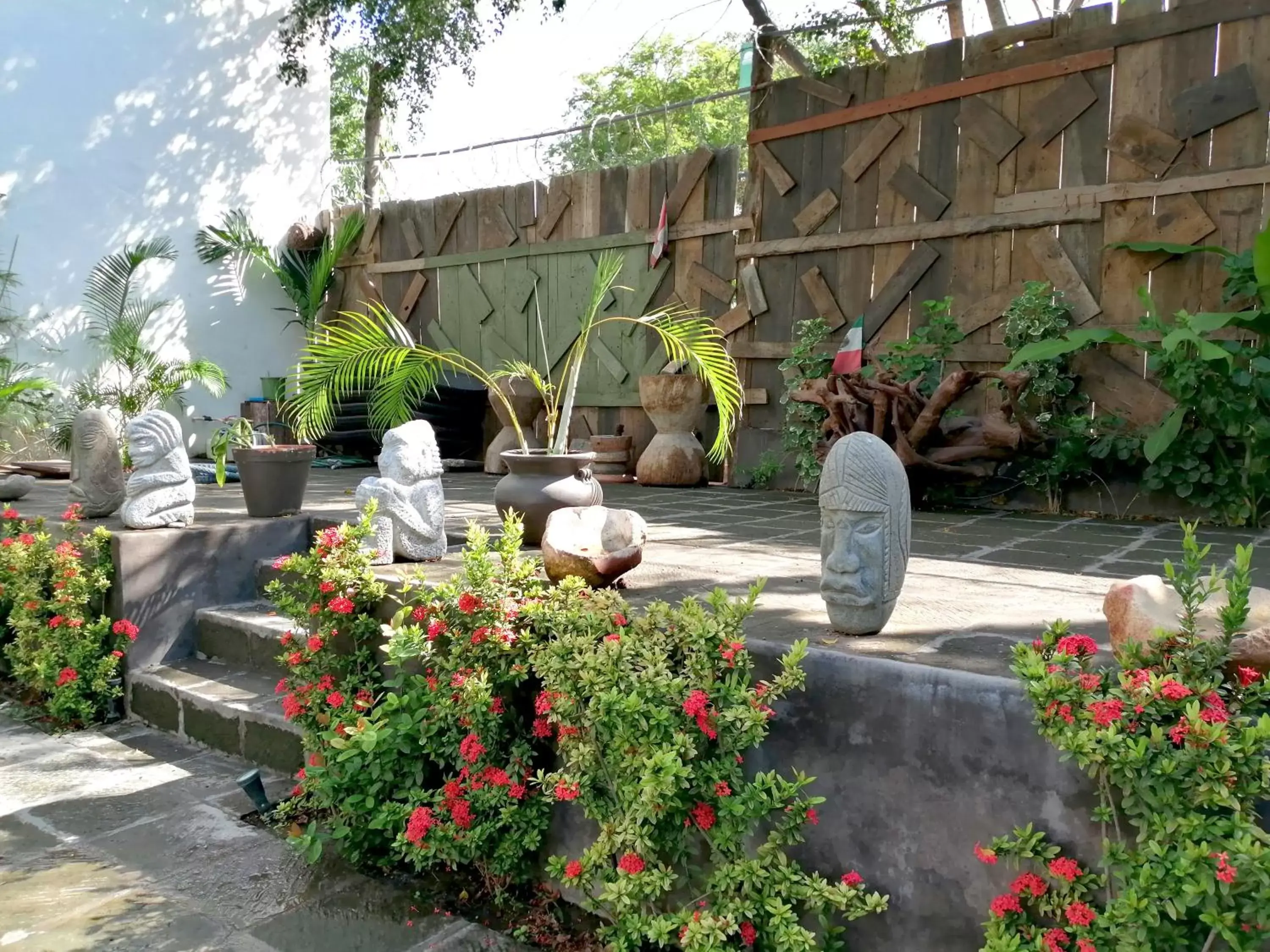 Patio in Ceiba Studios