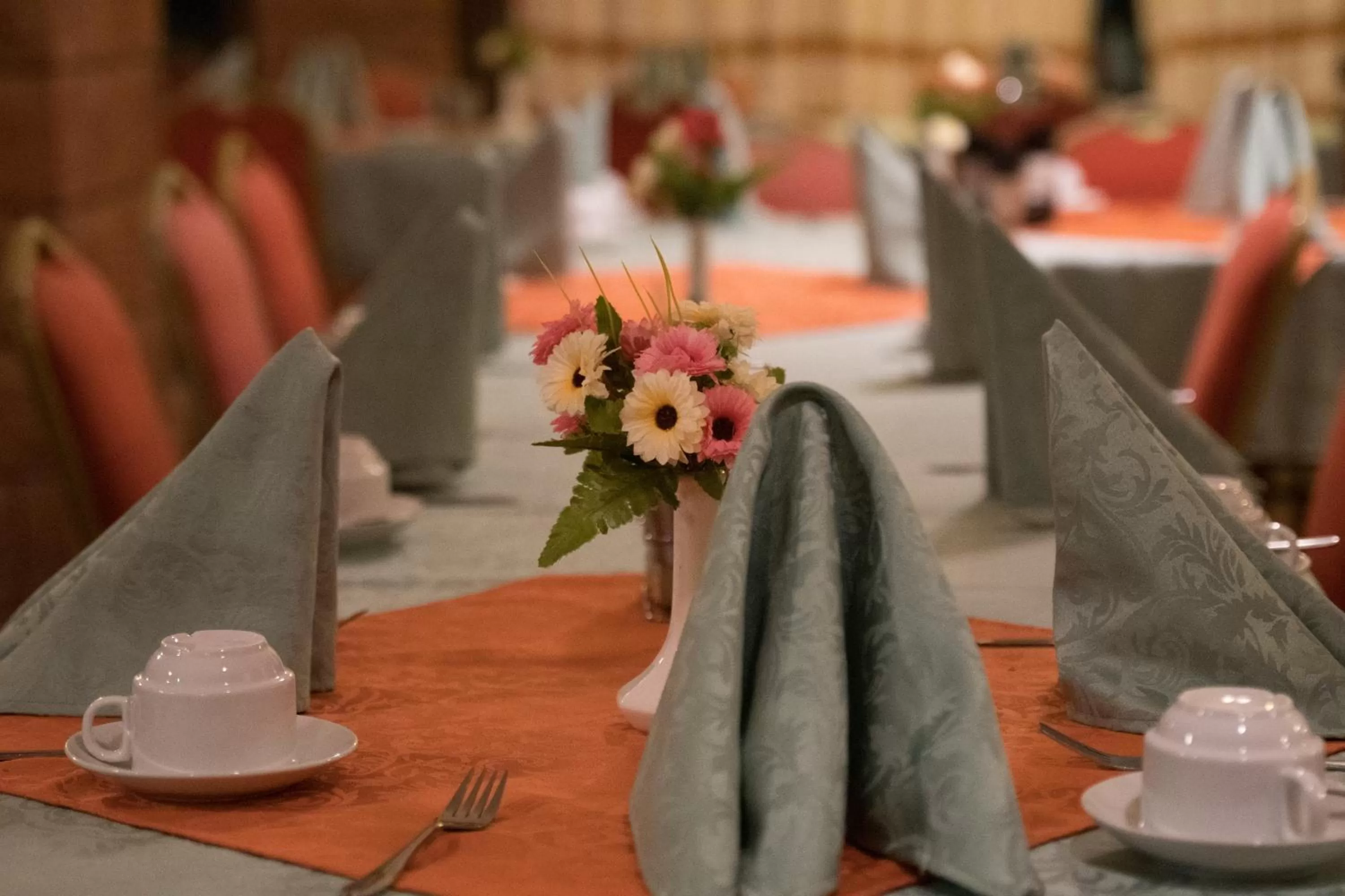 Restaurant/places to eat in Panoramic View Hotel