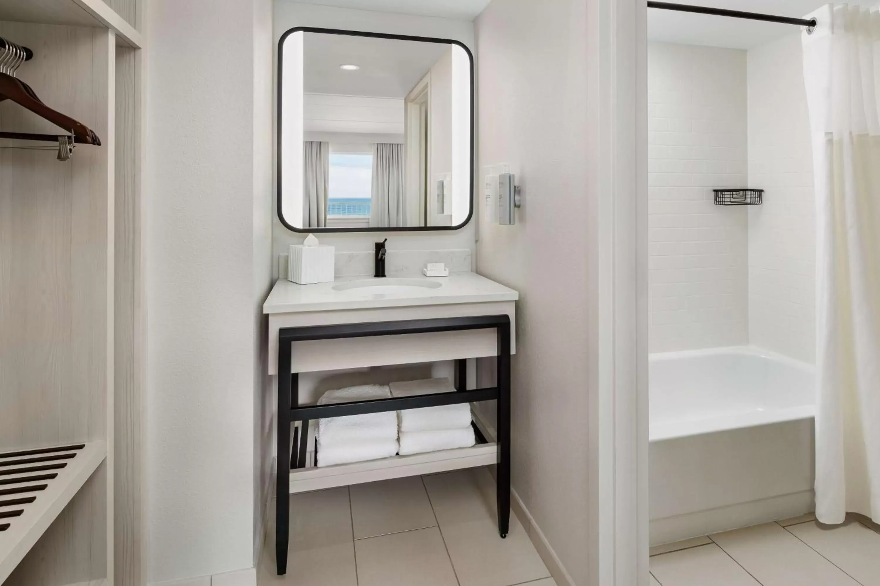 Bathroom in Hilton Garden Inn Ocean City Oceanfront