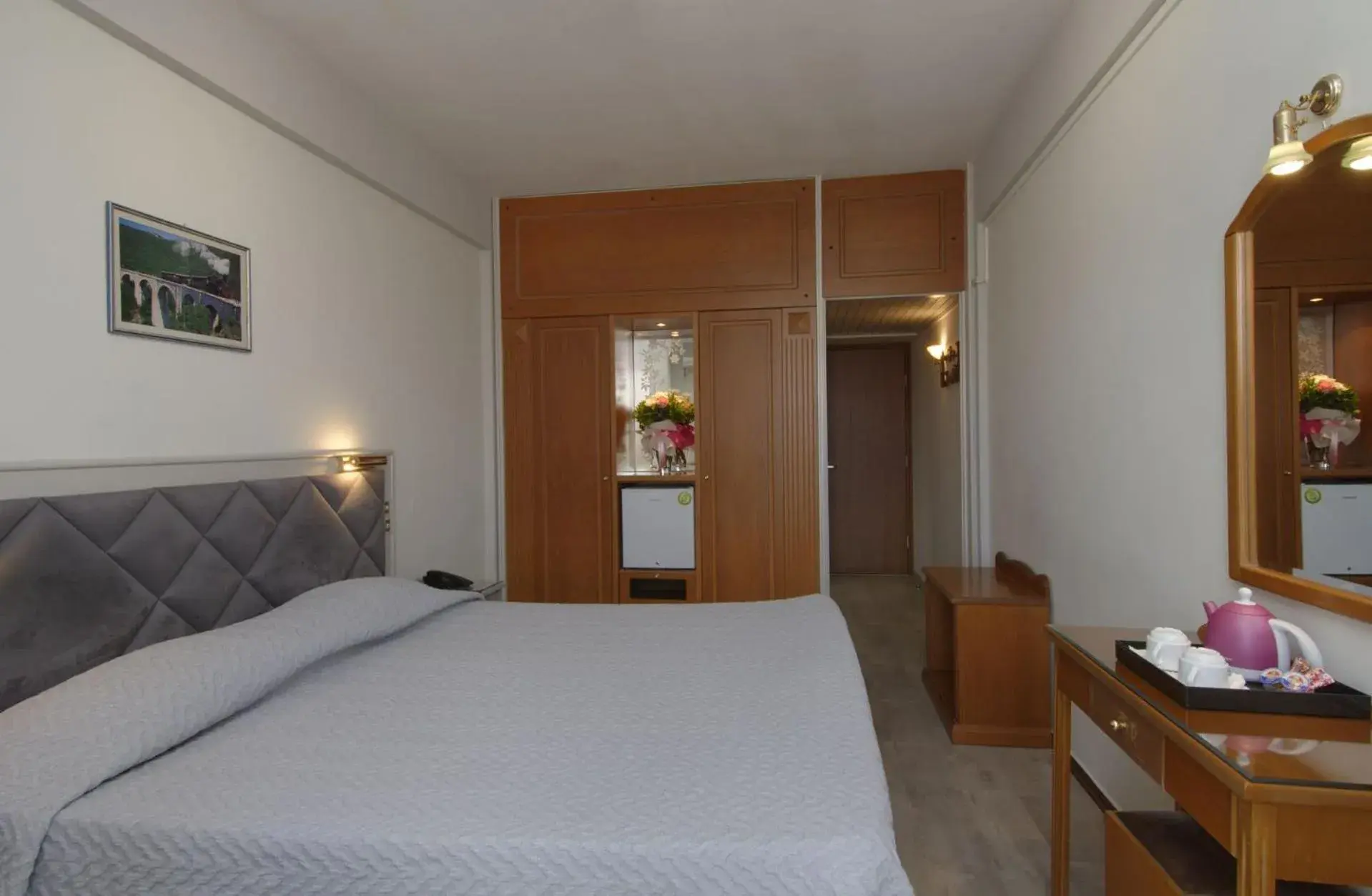 Bed in Hotel Nefeli