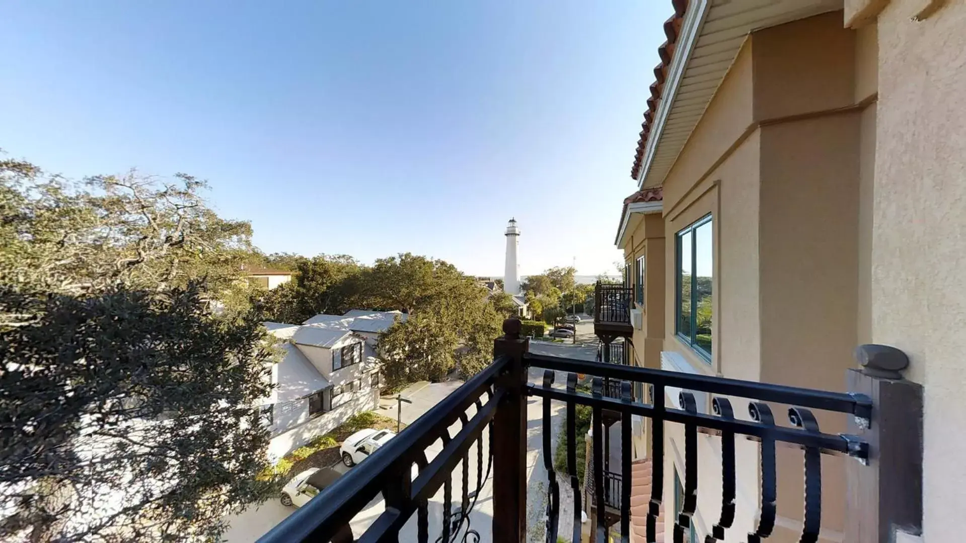 Nearby landmark, Balcony/Terrace in Ocean Inn & Suites