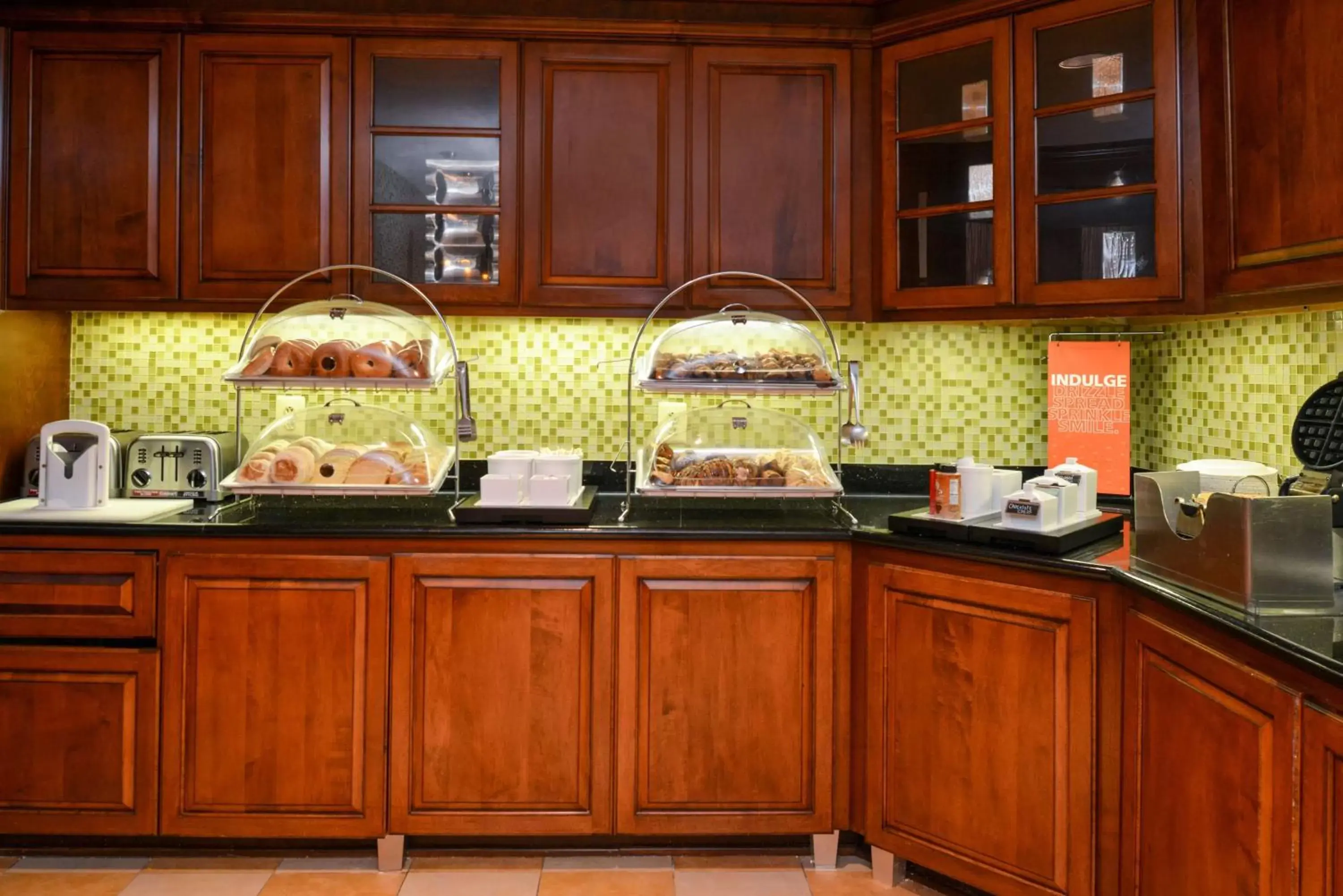 Breakfast in Hampton Inn and Suites Fredericksburg South Breakfast in Hampton Inn and Suites Fredericksburg South