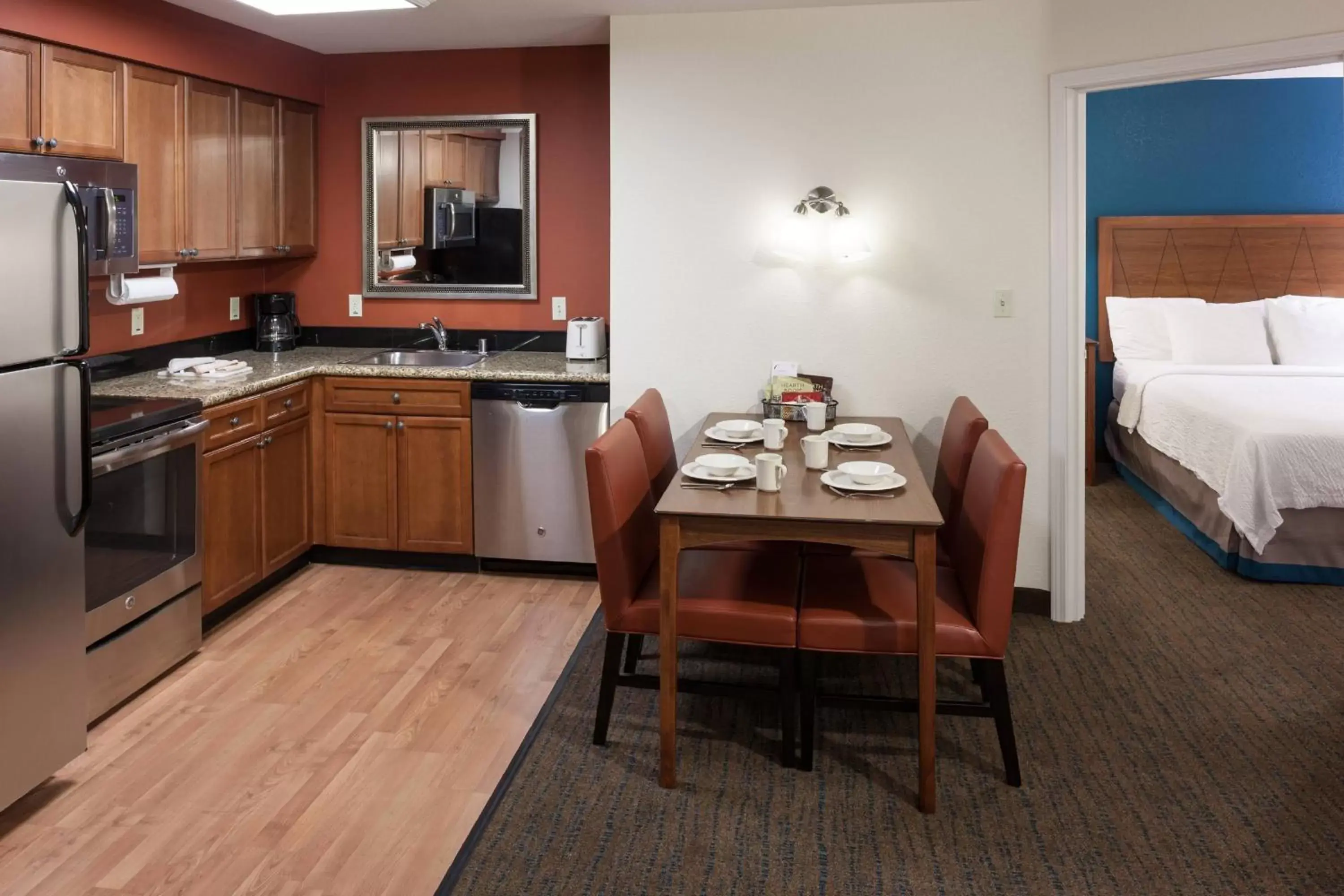 Bedroom, Dining Area in Residence Inn by Marriott San Bernardino