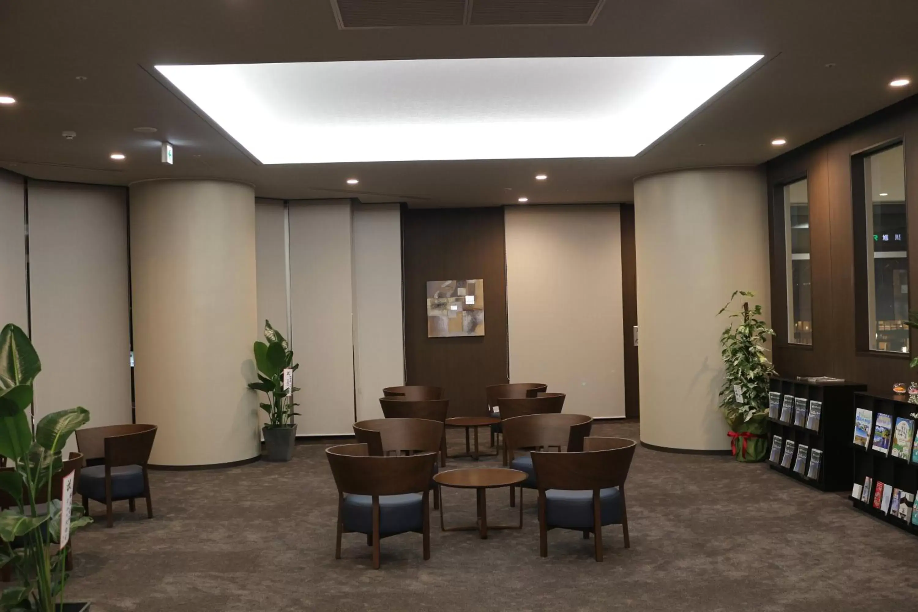 Lobby or reception in Hotel Route Inn Grand Asahikawa Ekimae
