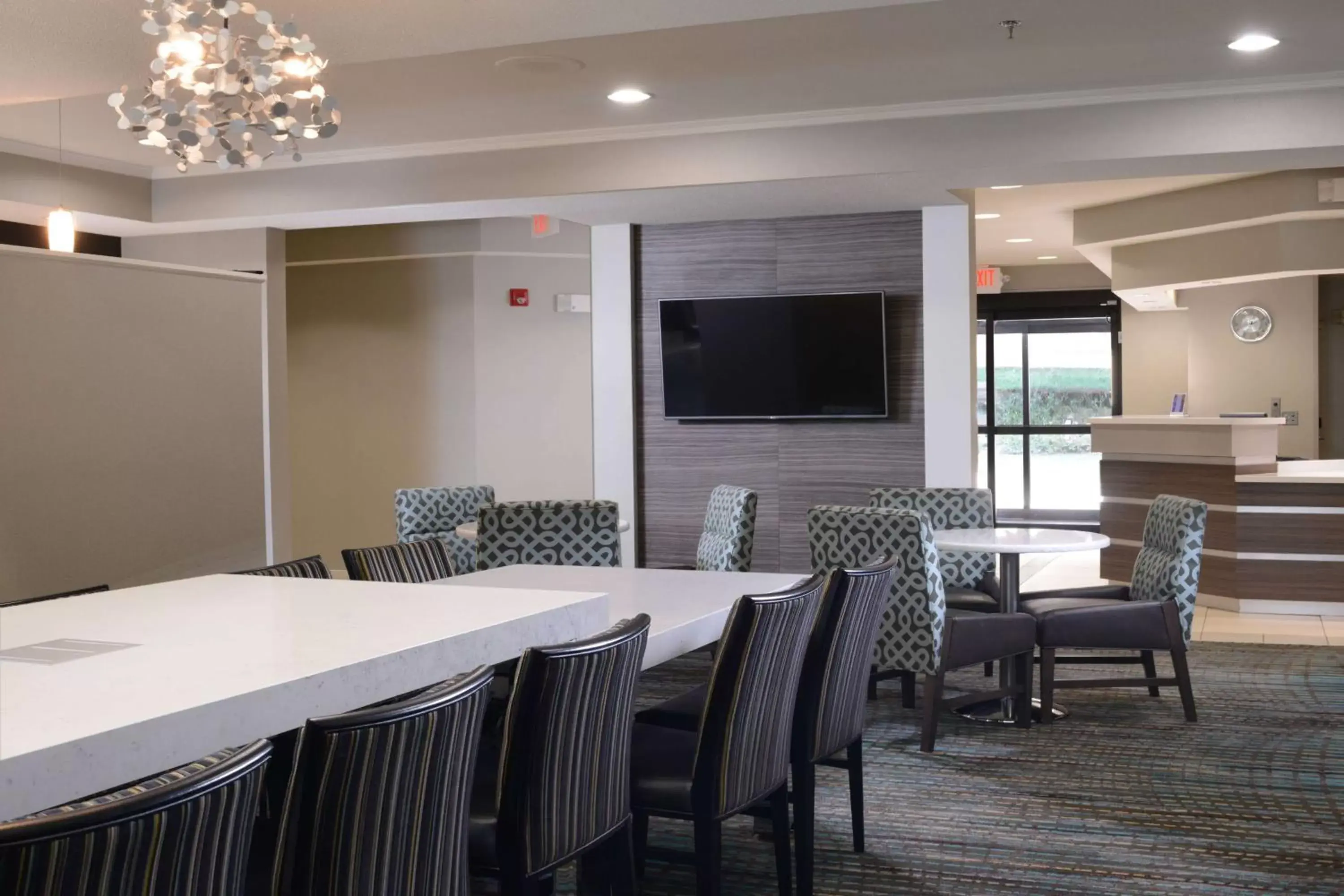 Lobby or reception, Restaurant/Places to Eat in Sonesta ES Suites Dallas Central Expressway