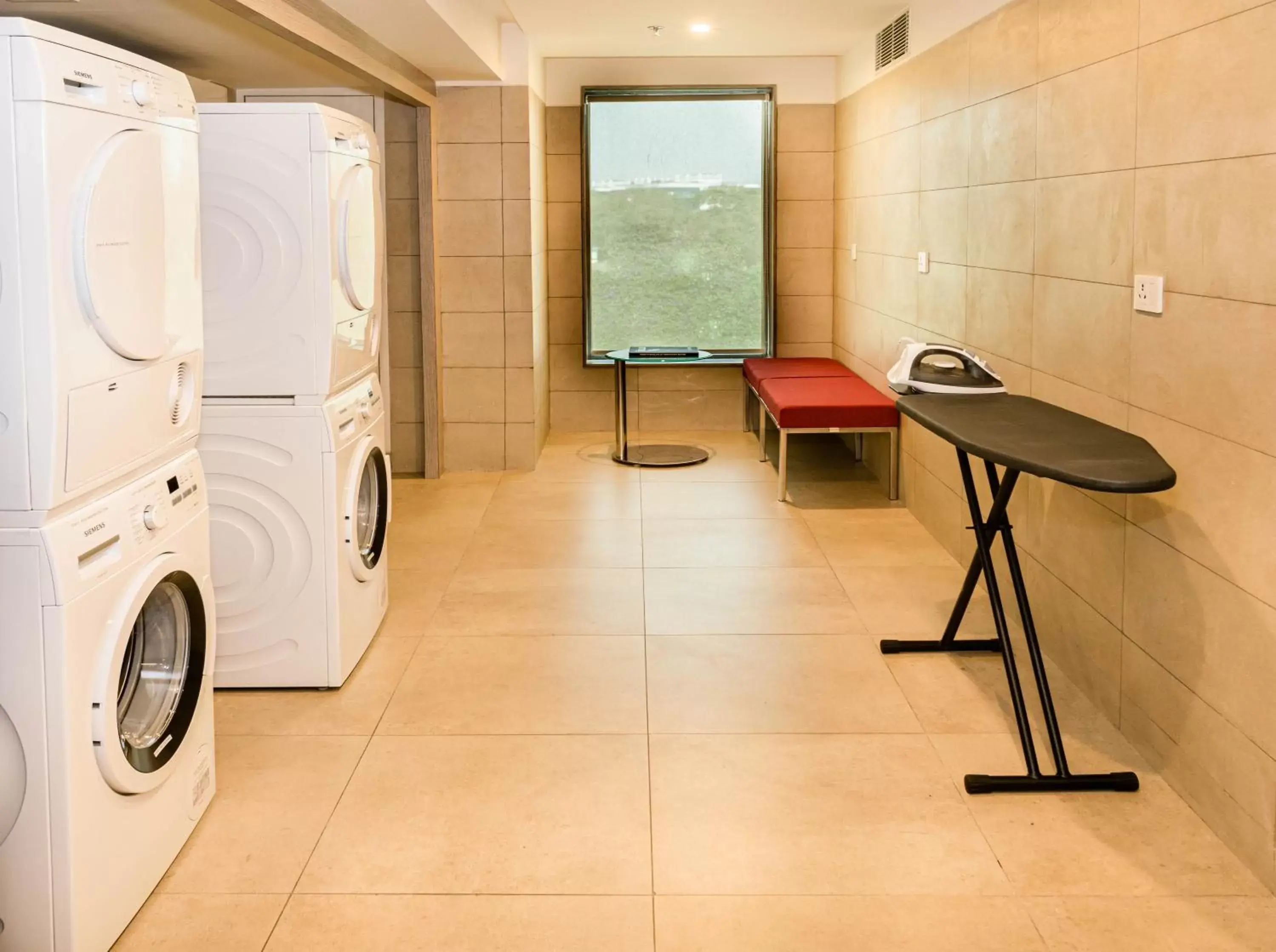 laundry, Bathroom in Holiday Inn Express Kolkata Airport, an IHG Hotel