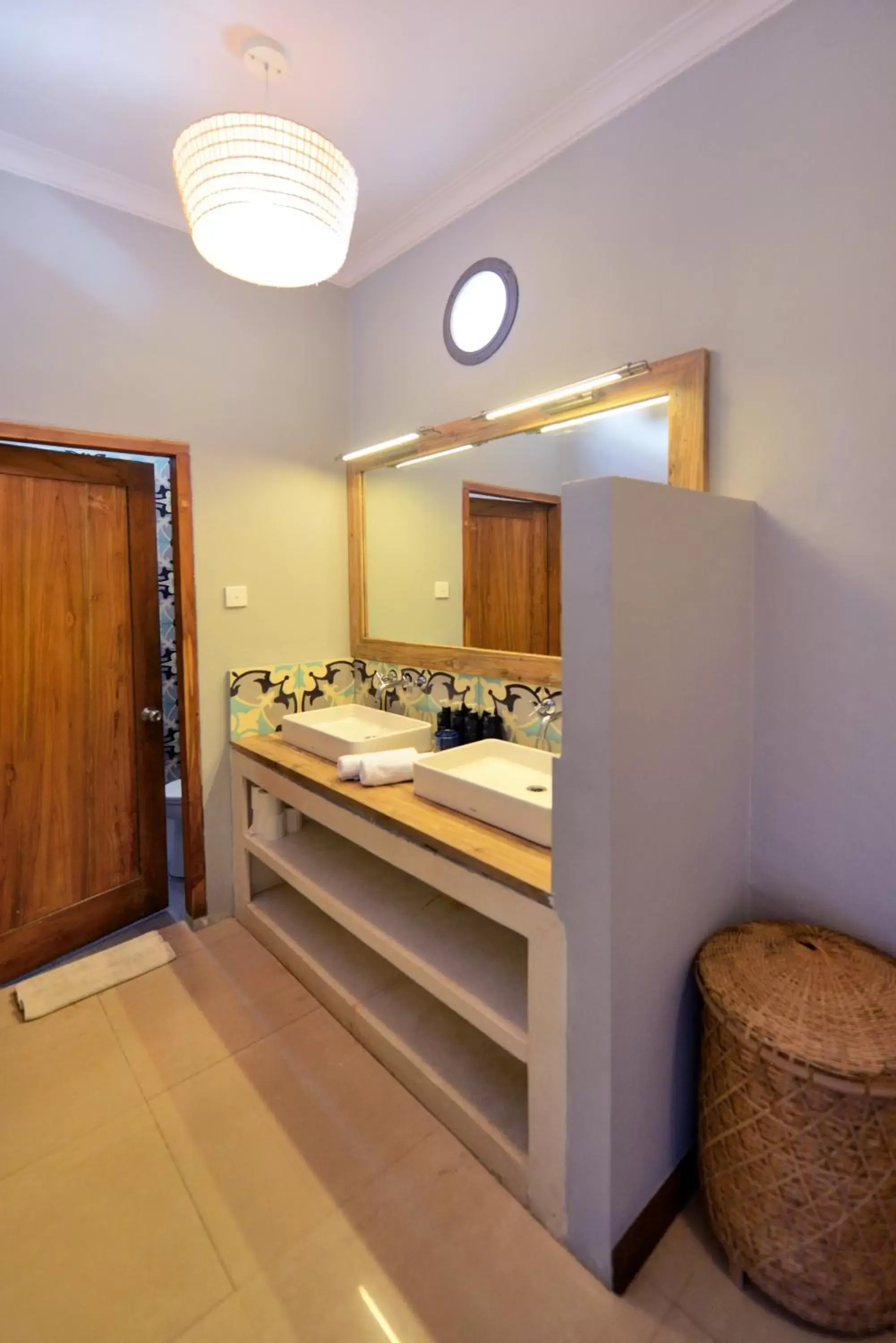 Bathroom in Trawangan Dive Resort