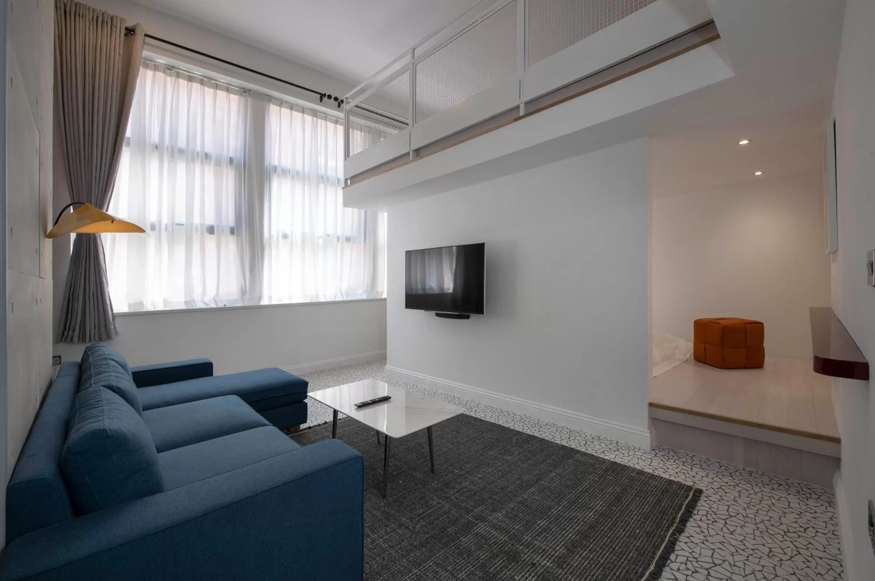 TV and multimedia, Seating Area in Trueman Court Luxury Serviced Apartments