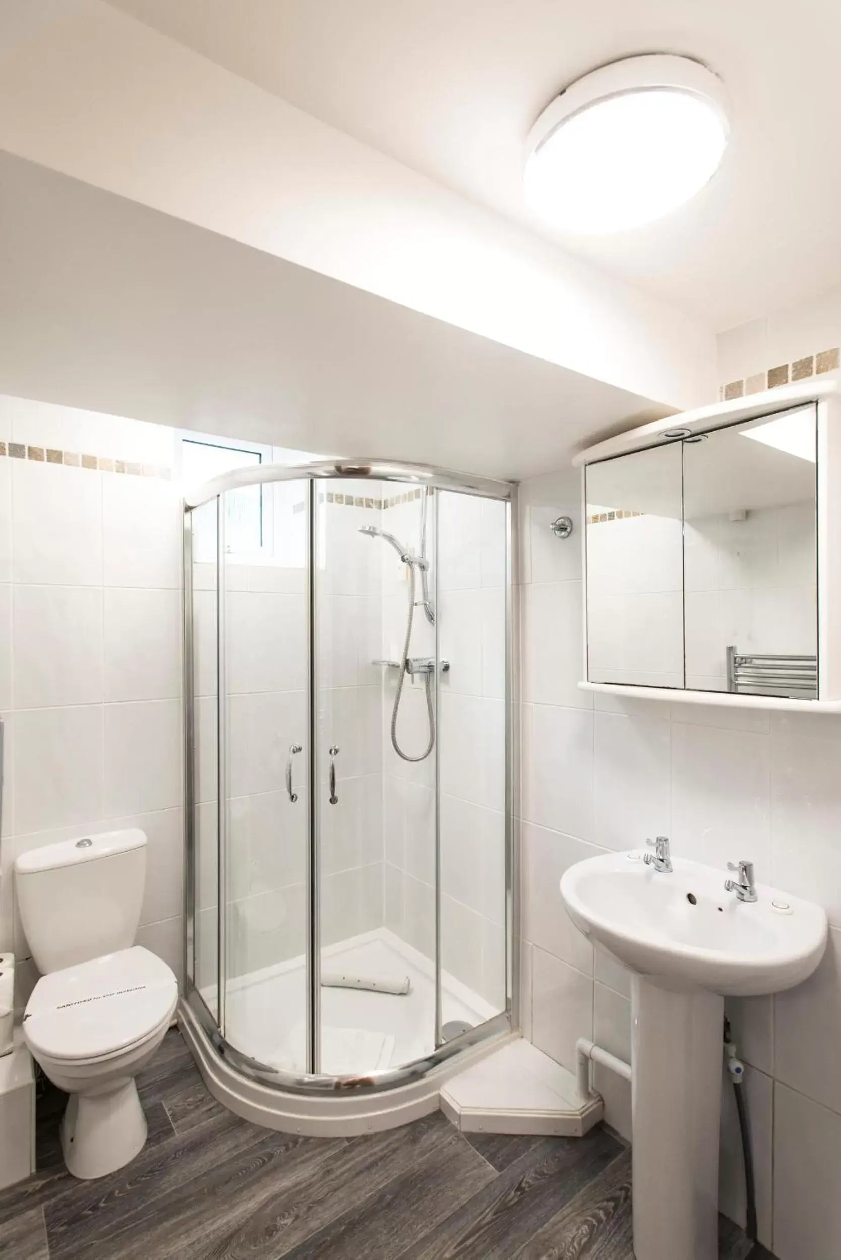 Shower, Bathroom in Tregenna Castle Resort