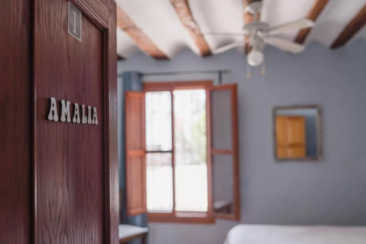 Bedroom, Bed in Sunny Vista