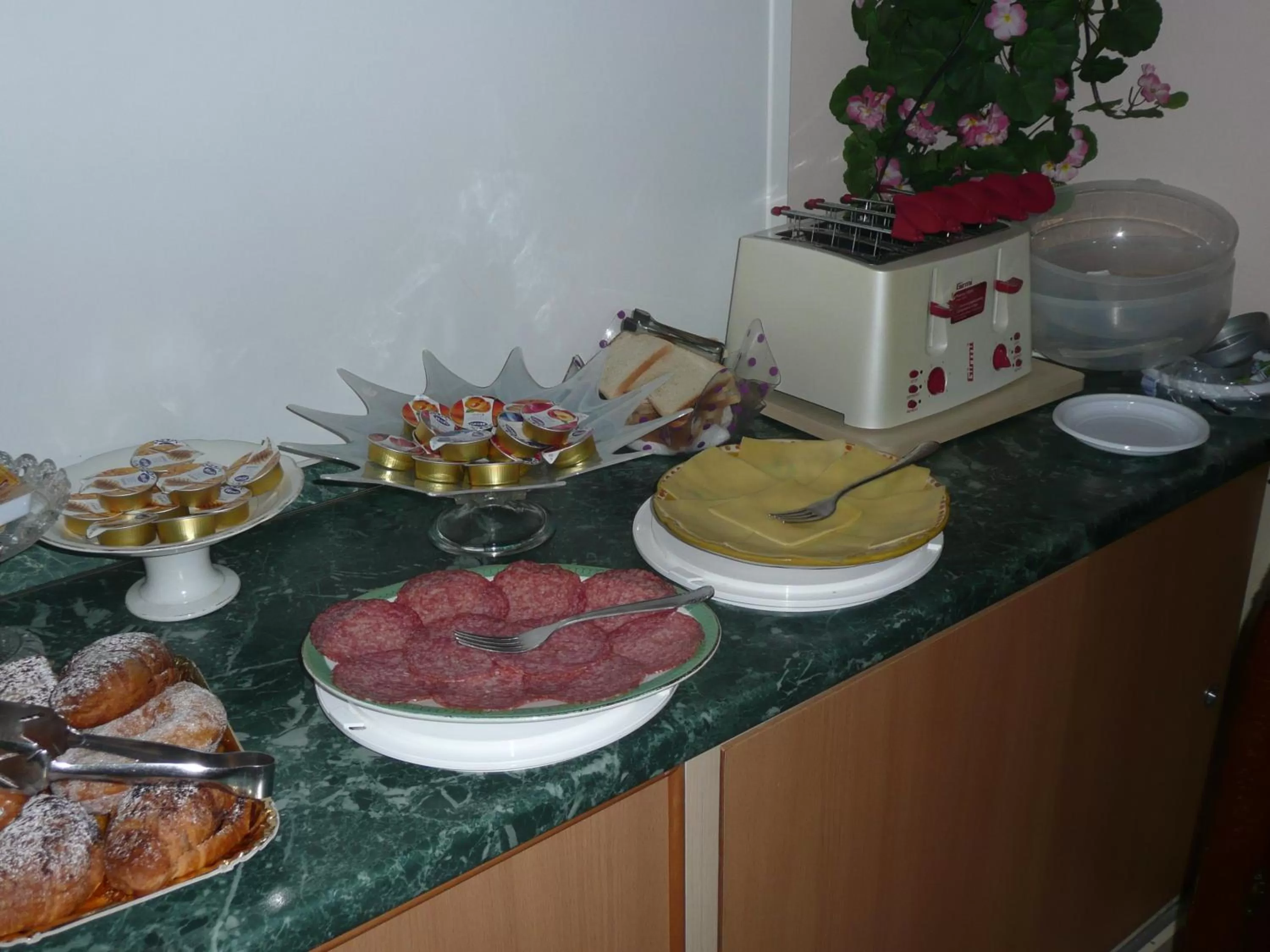 Breakfast in Garden House