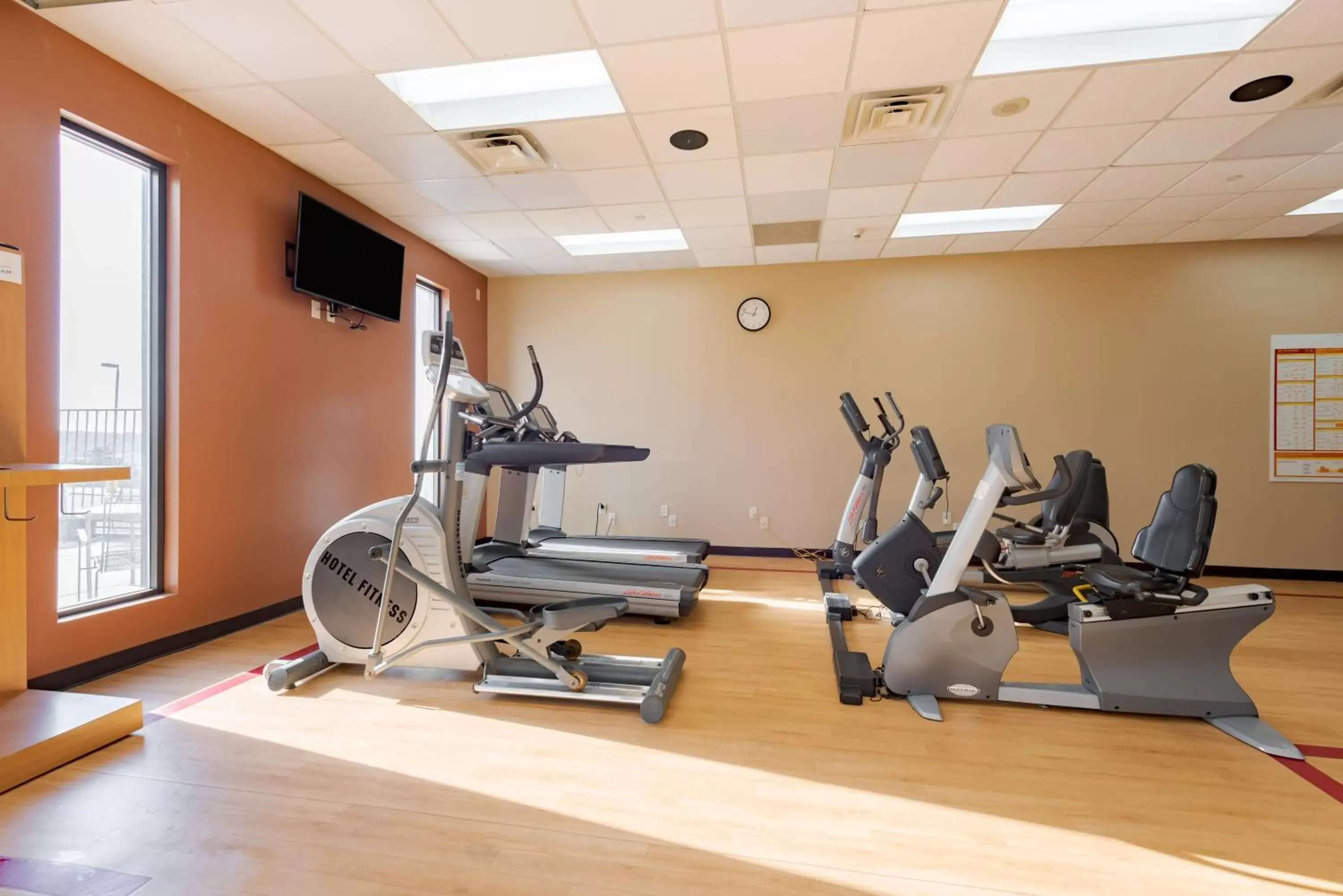 Fitness centre/facilities, Fitness Center/Facilities in Wyndham Omaha Hotel - West Dodge