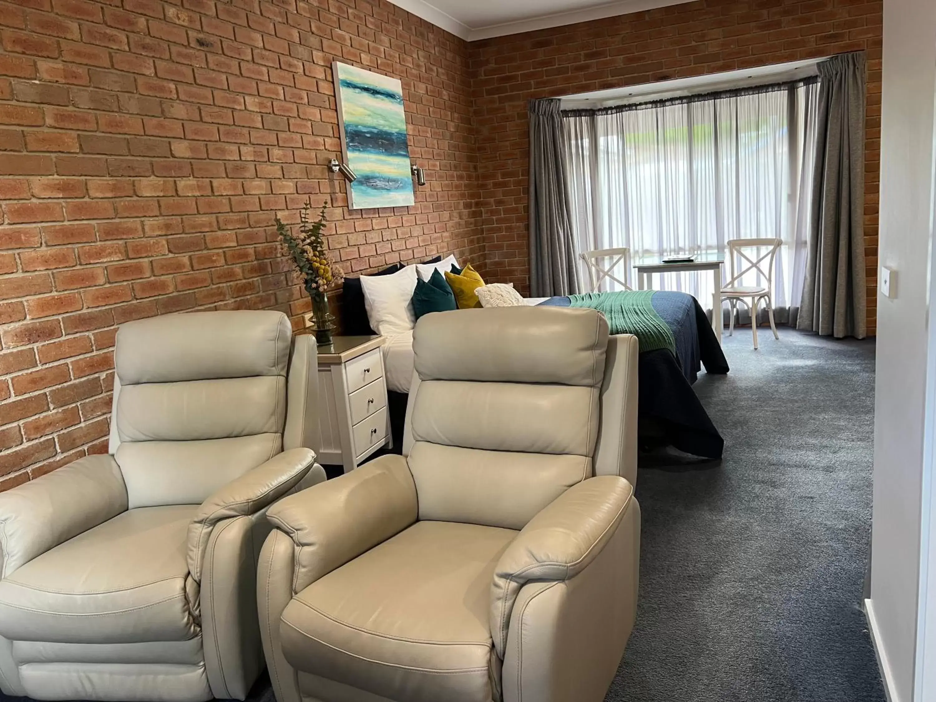 Seating Area in Coastal Waters Motor Inn