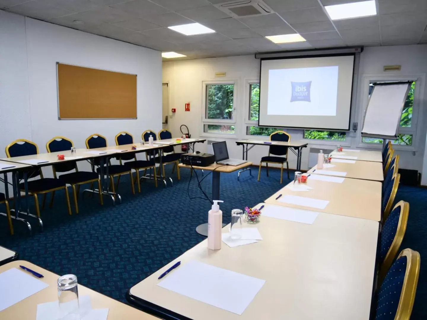 Meeting/conference room, Business Area/Conference Room in ibis budget Blois Centre