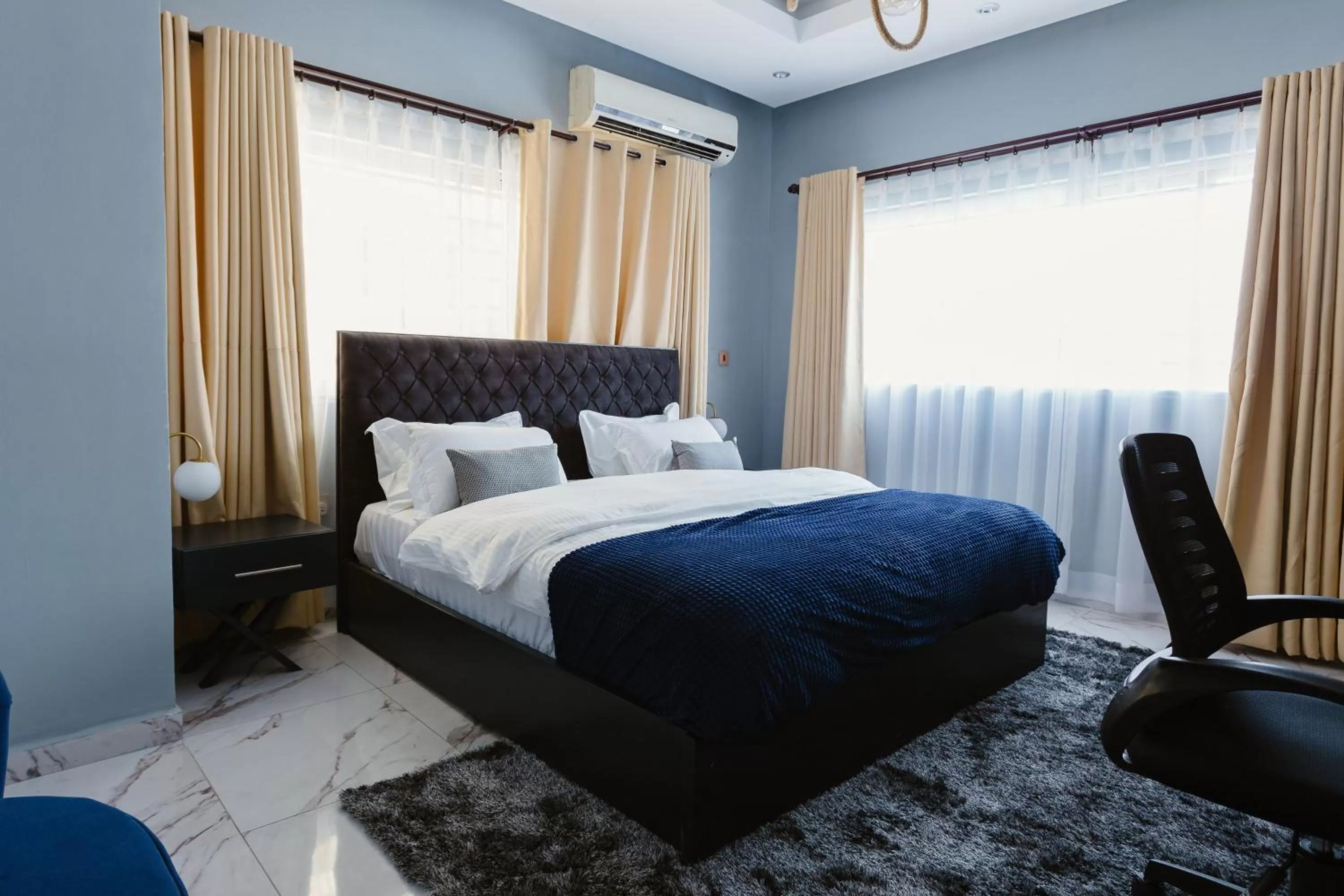 Bedroom, Bed in The Avery Suites, East Legon