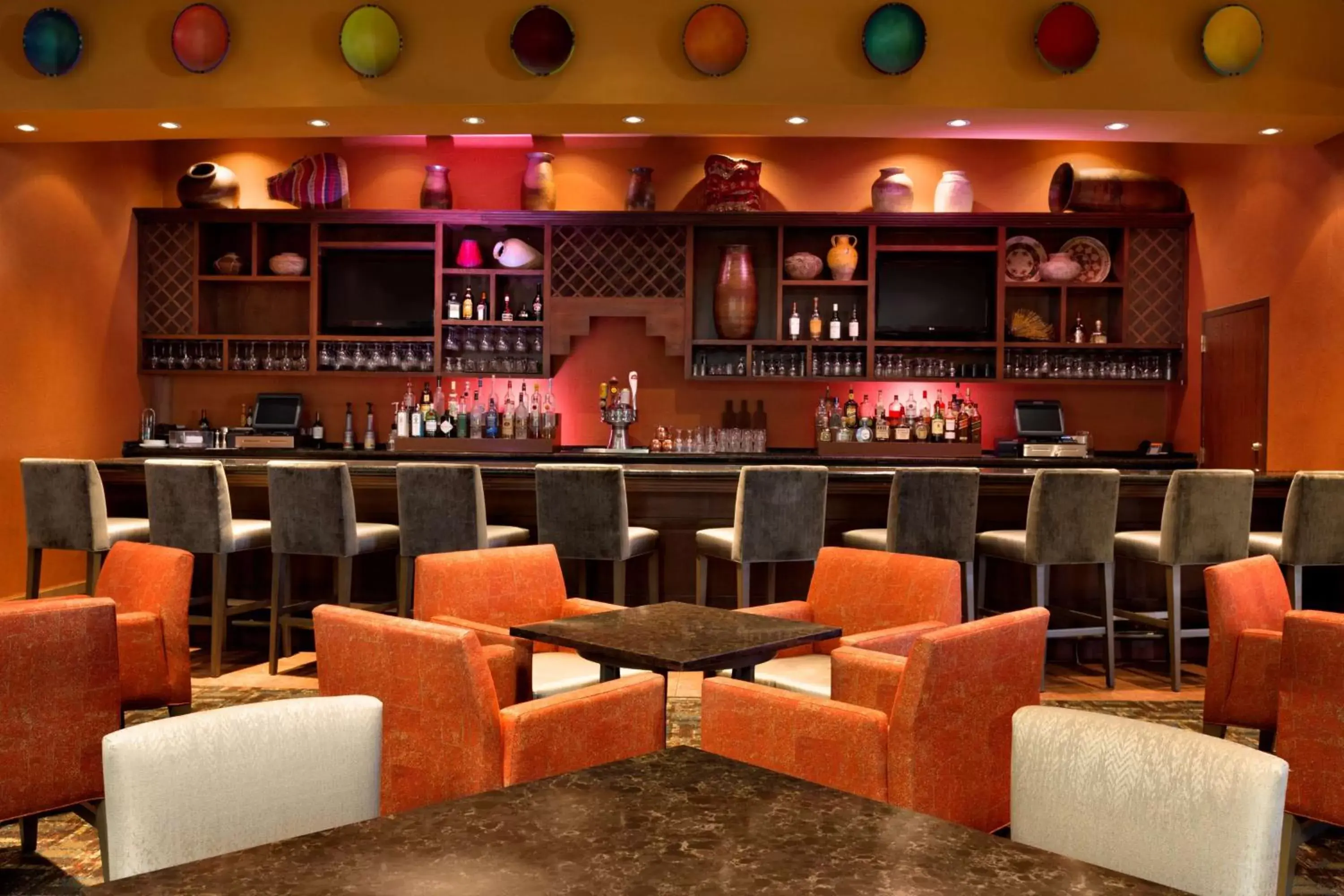 Lounge or bar, Lounge/Bar in Embassy Suites by Hilton Albuquerque