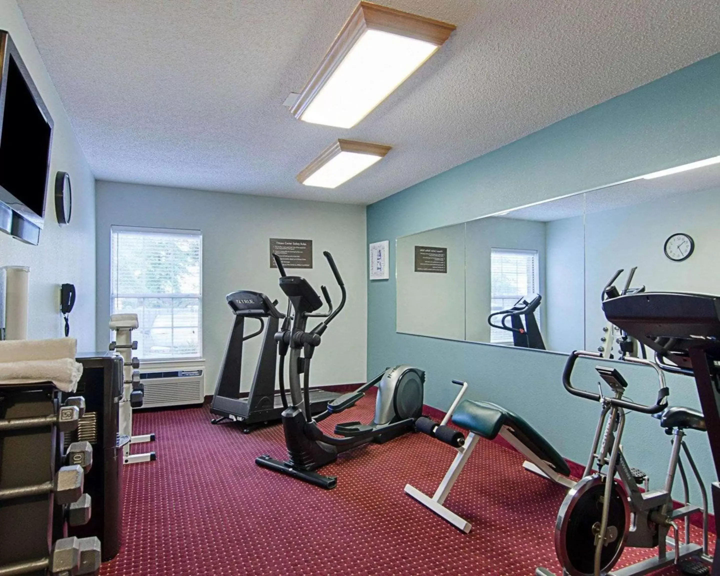 Fitness centre/facilities, Fitness Center/Facilities in Quality Inn & Suites Little Rock West