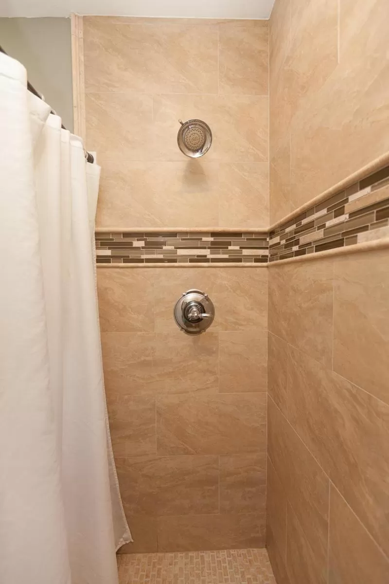 Bathroom in Hemingway House Bed and Breakfast