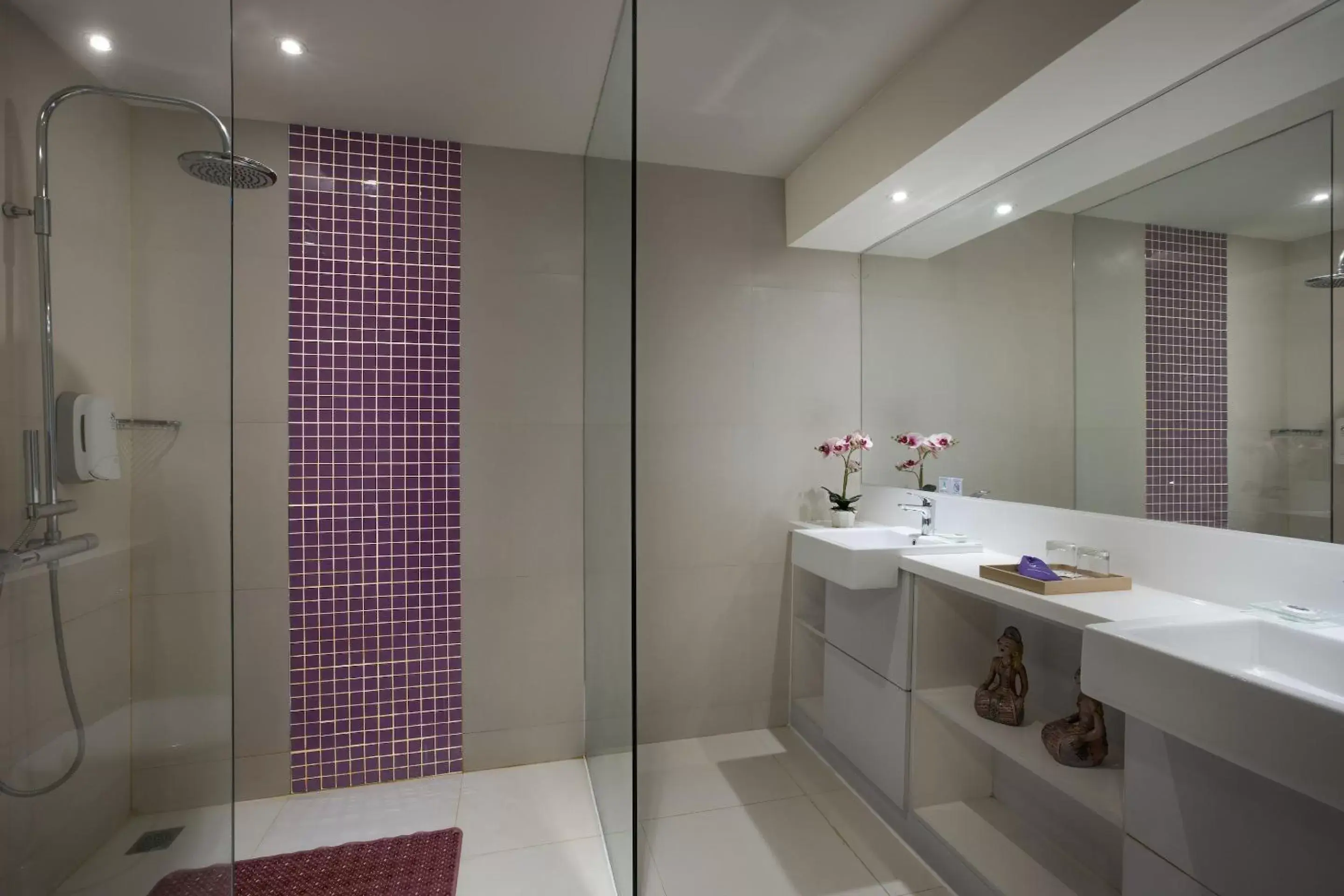 Bathroom in Satoria Hotel Yogyakarta - CHSE Certified