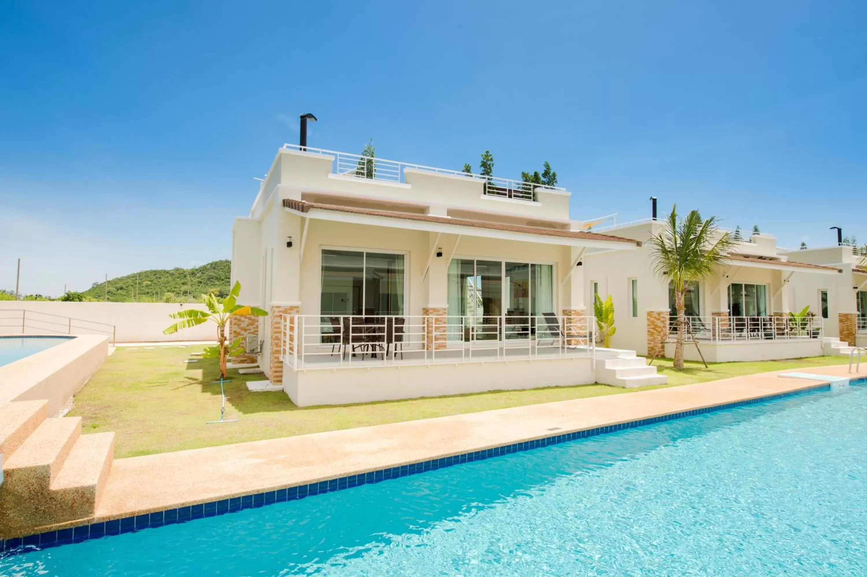 Executive Villa in Oriental Beach Pearl Resort Executive Villa in Oriental Beach Pearl Resort