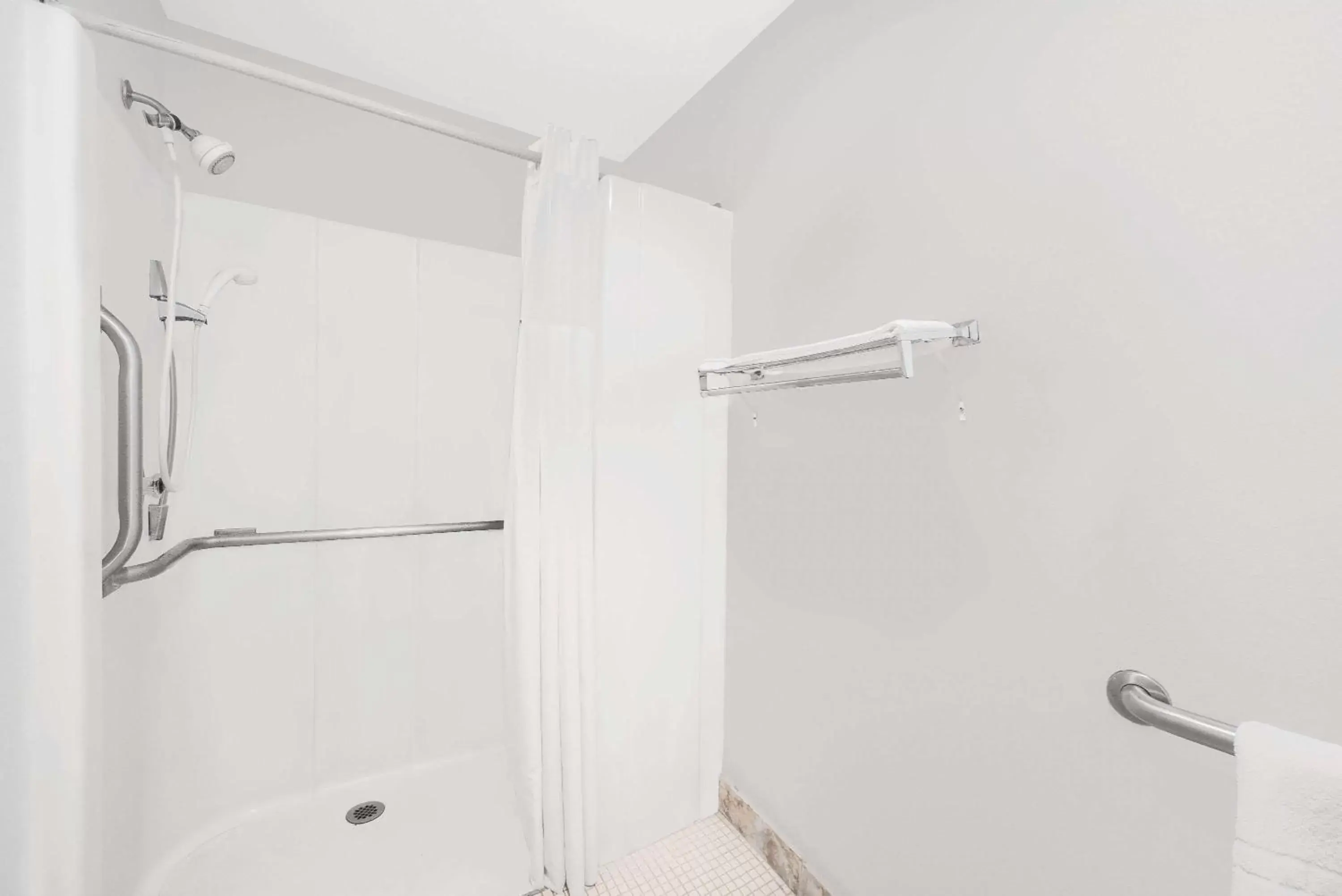 Shower, Bathroom in Super 8 by Wyndham Van Horn