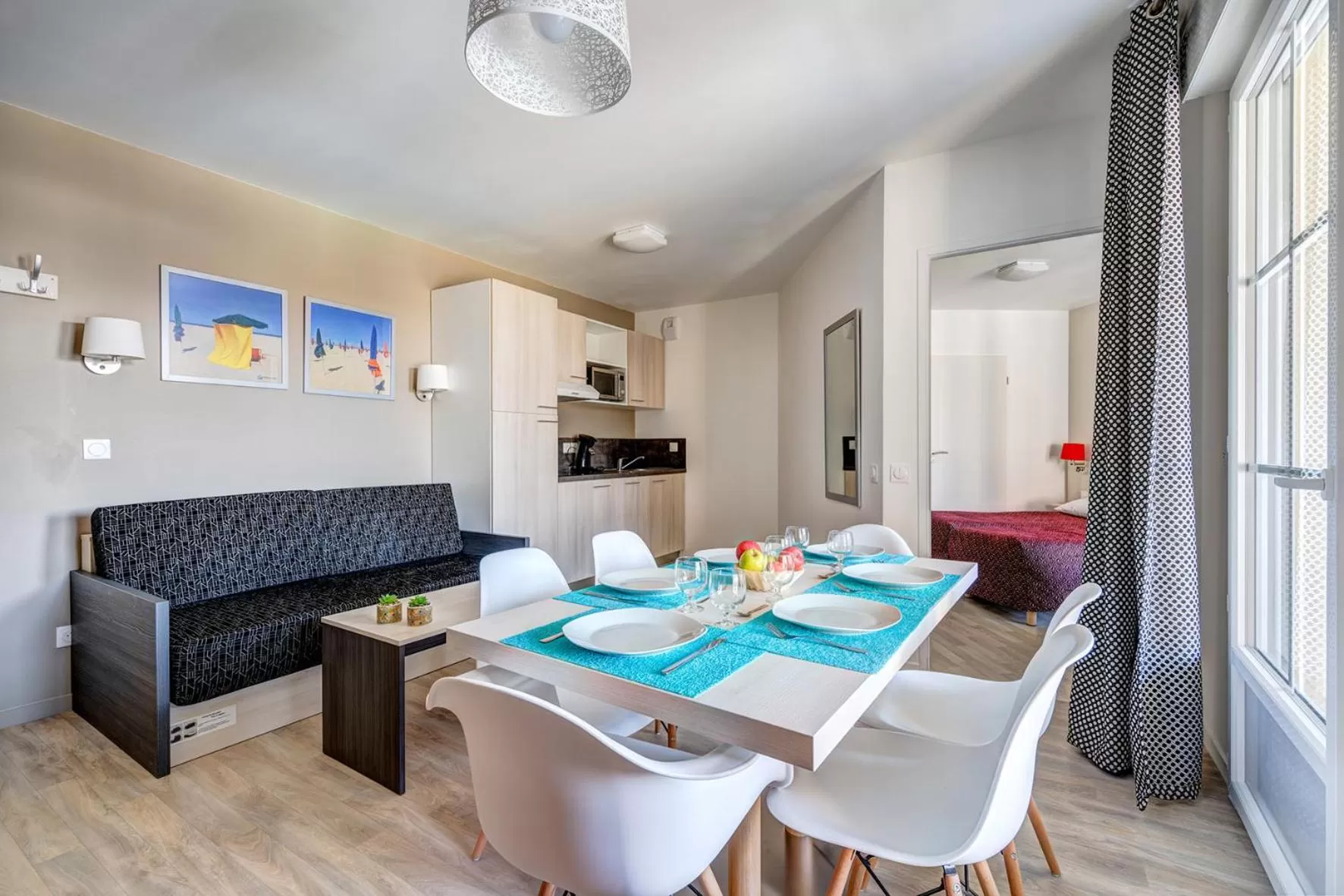 Kitchen or kitchenette, Dining Area in Résidence Goélia Le Victoria