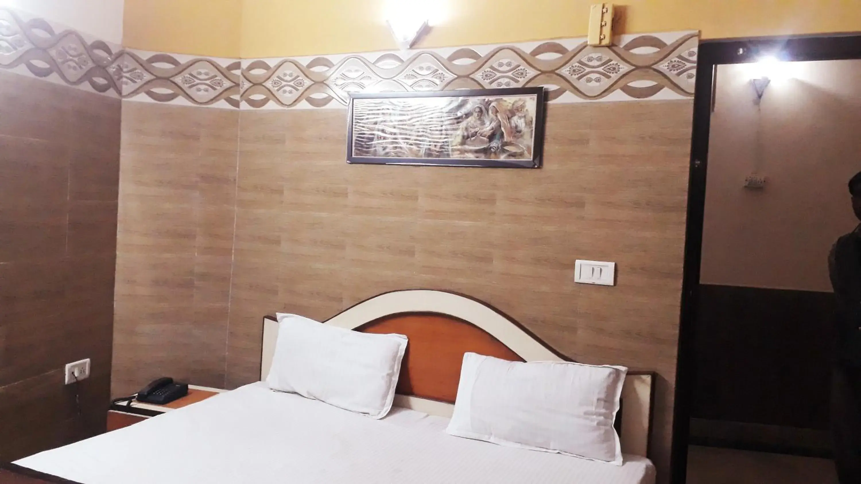 Bedroom, Bed in Hotel Sarwan