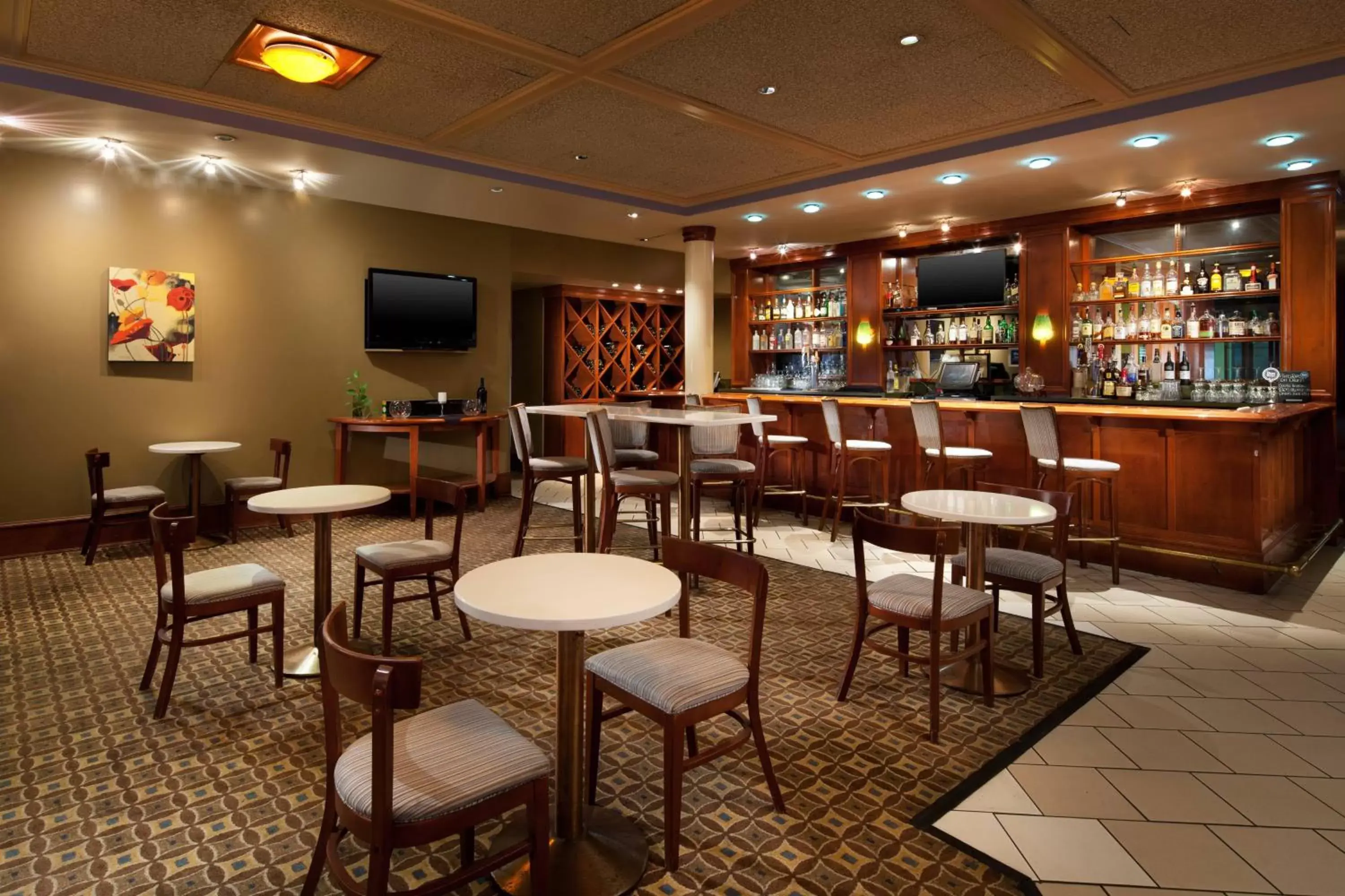 Lounge or bar, Lounge/Bar in Four Points by Sheraton Bakersfield