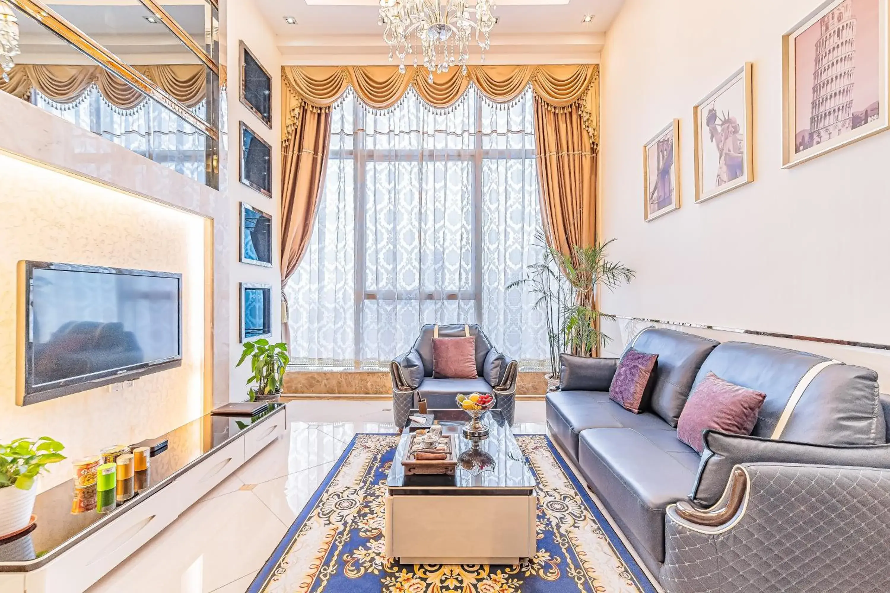 Living room in South & North International Apartment - Beijing Road -Free shuttle bus-Snack-Wellcome fruit during Canton Fair Living room in South & North International Apartment - Beijing Road -Free shuttle bus-Snack-Wellcome fruit during Canton Fair