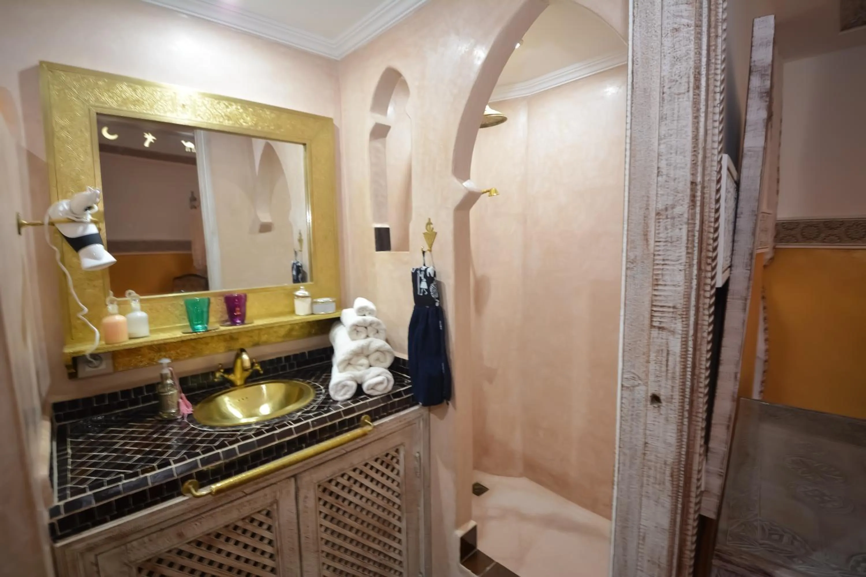 Bathroom in Riad Eloise