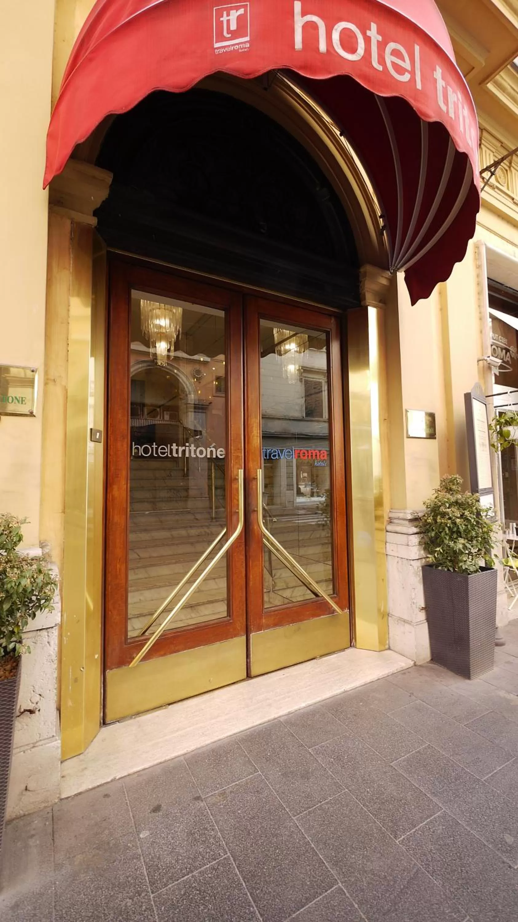 Facade/entrance in Hotel Tritone